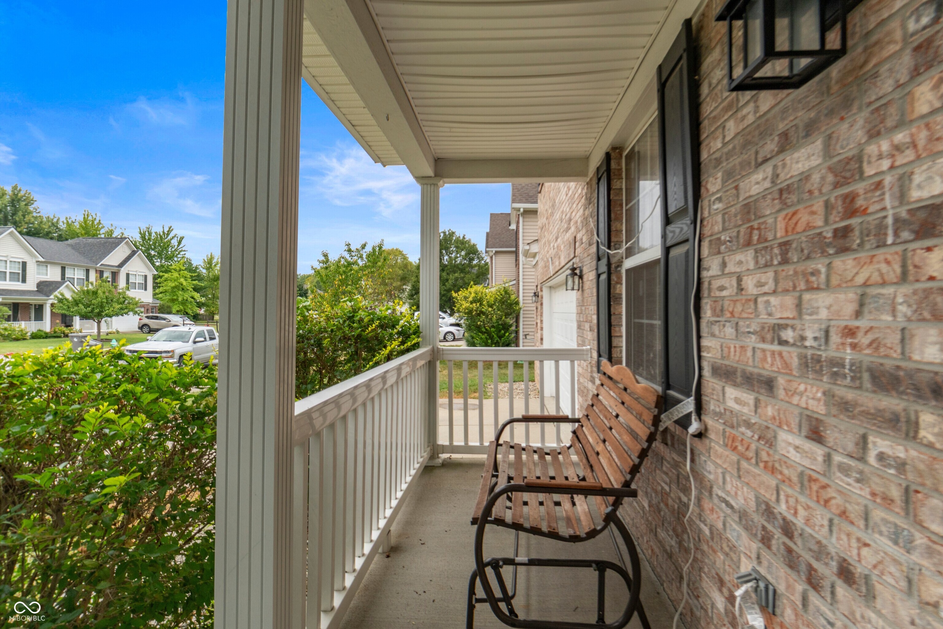 6430 Bonneville Drive, Indianapolis, IN, 46237 photo 4 of 32