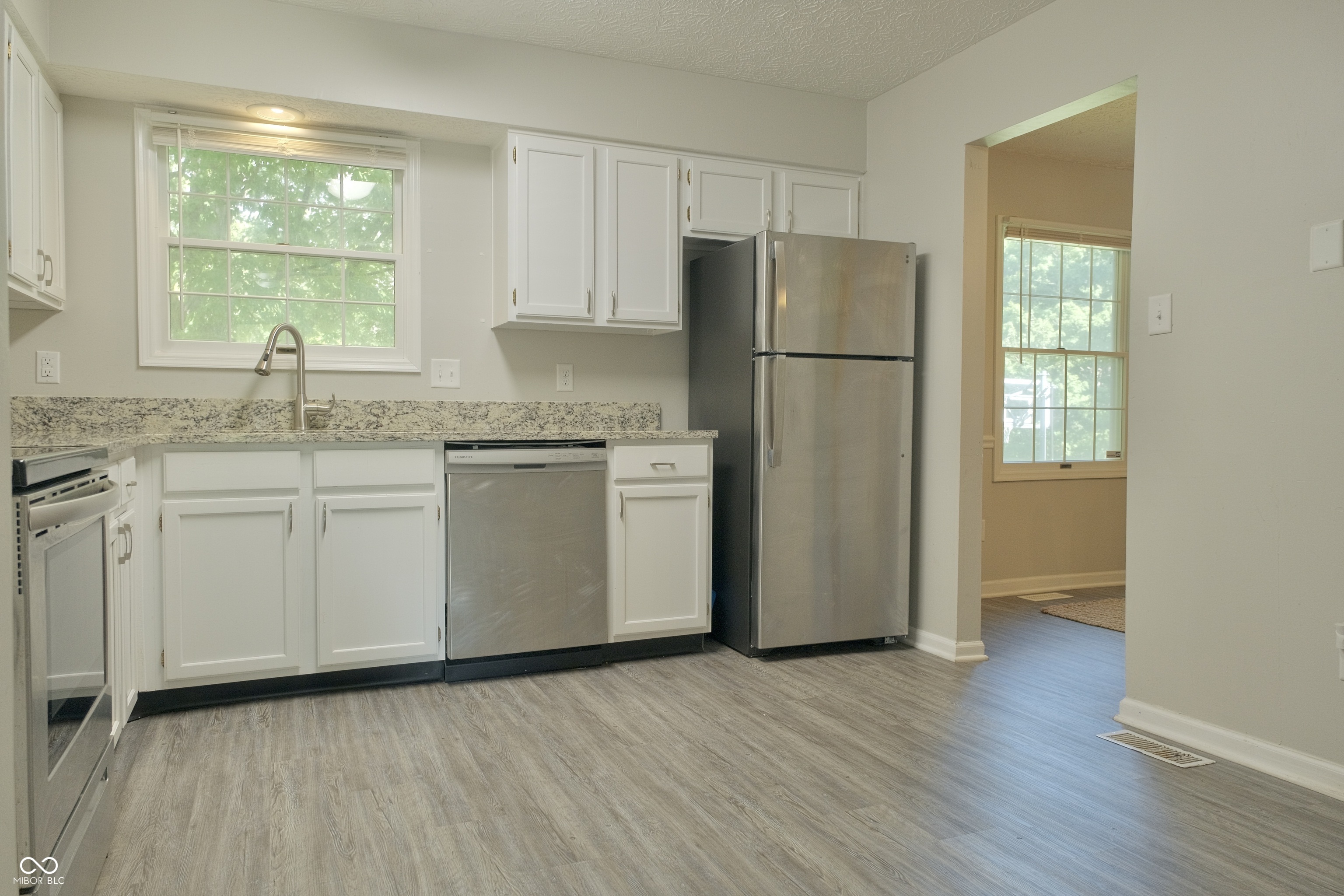 3712 Oil Creek Drive, Indianapolis, IN, 46268 photo 4 of 27