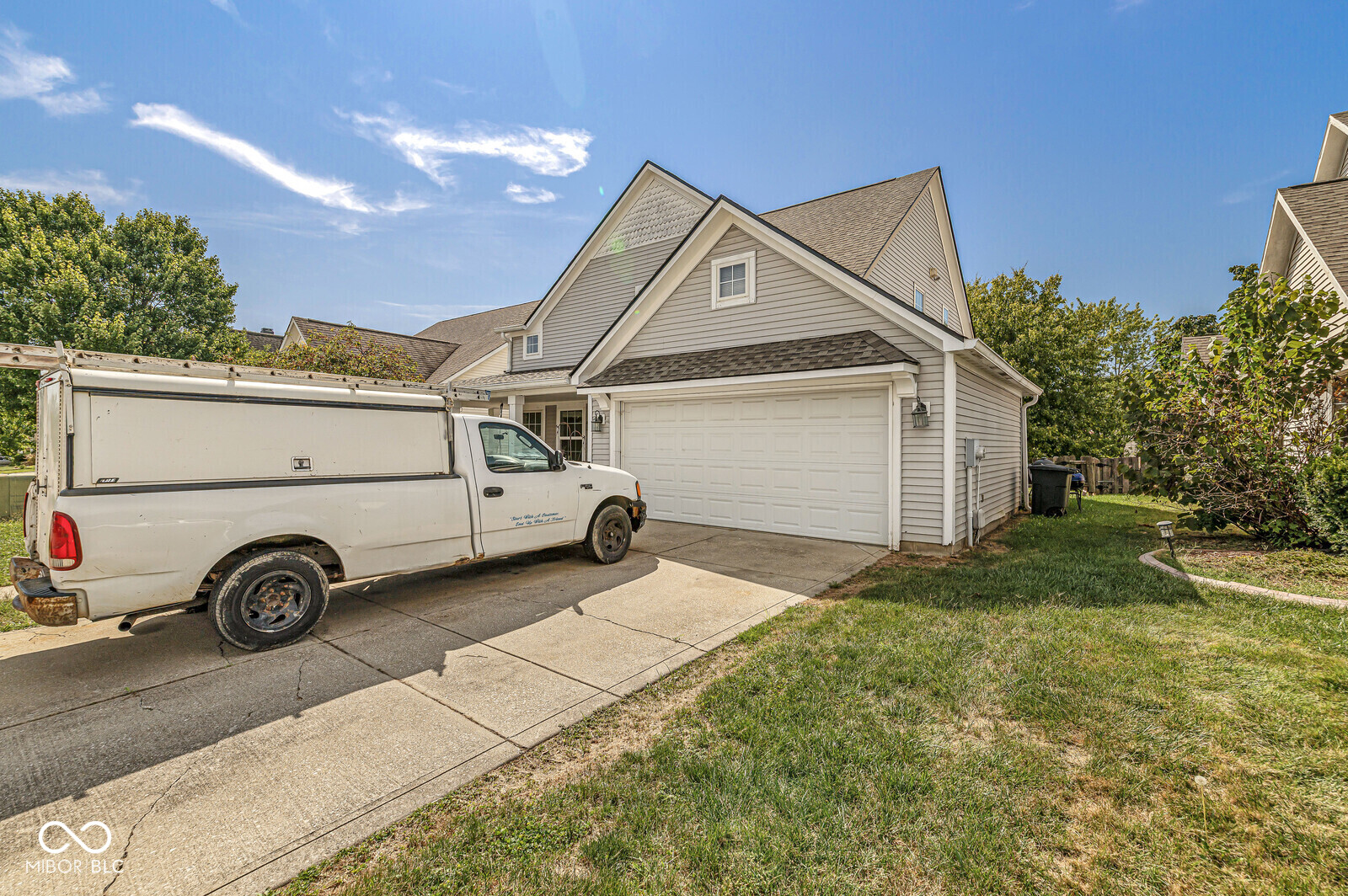 6320 Twin Creeks Drive, Indianapolis, IN, 46268 photo 4 of 33
