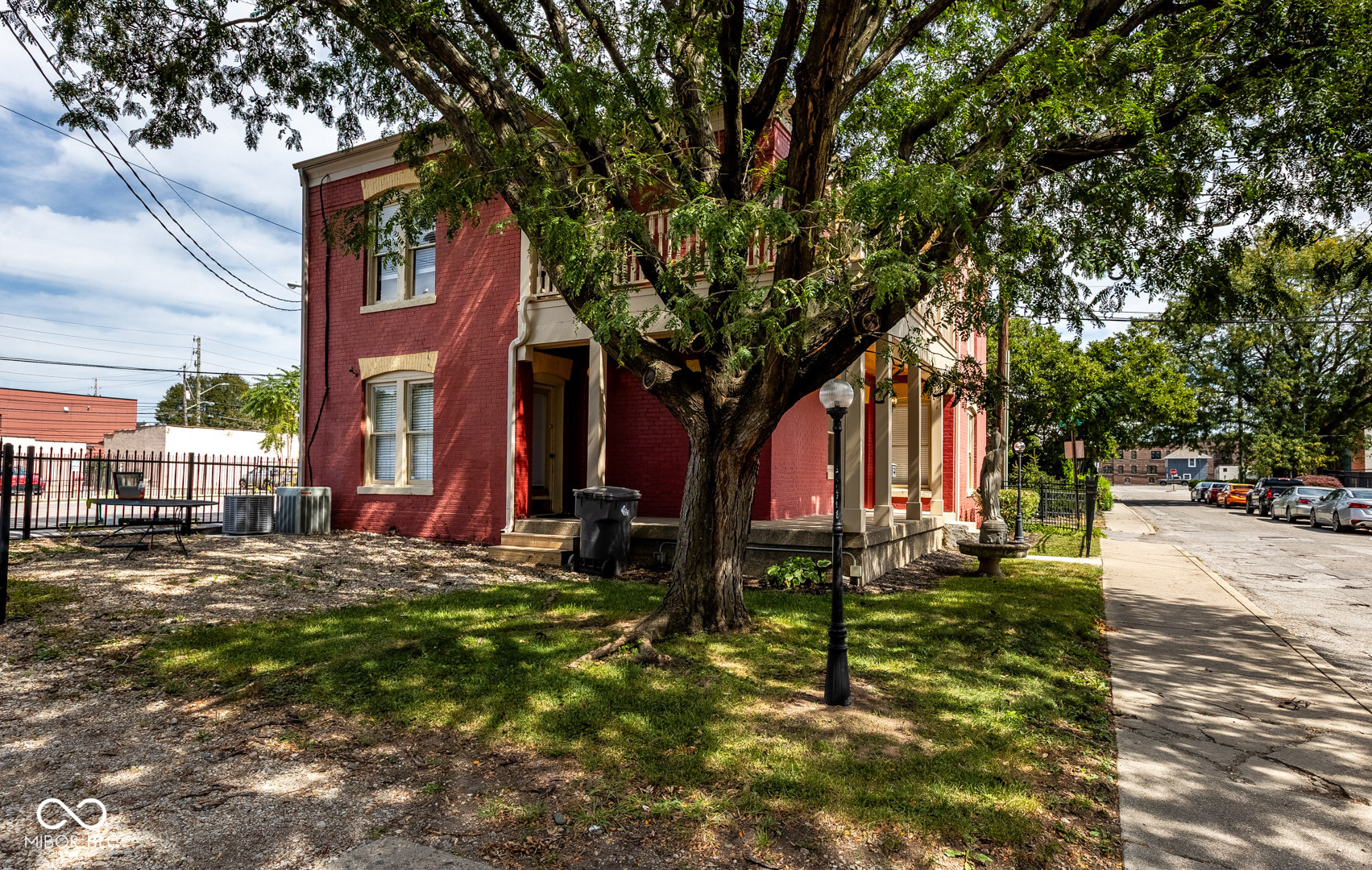 108 E 9th Street, Indianapolis, IN, 46202 photo 4 of 55