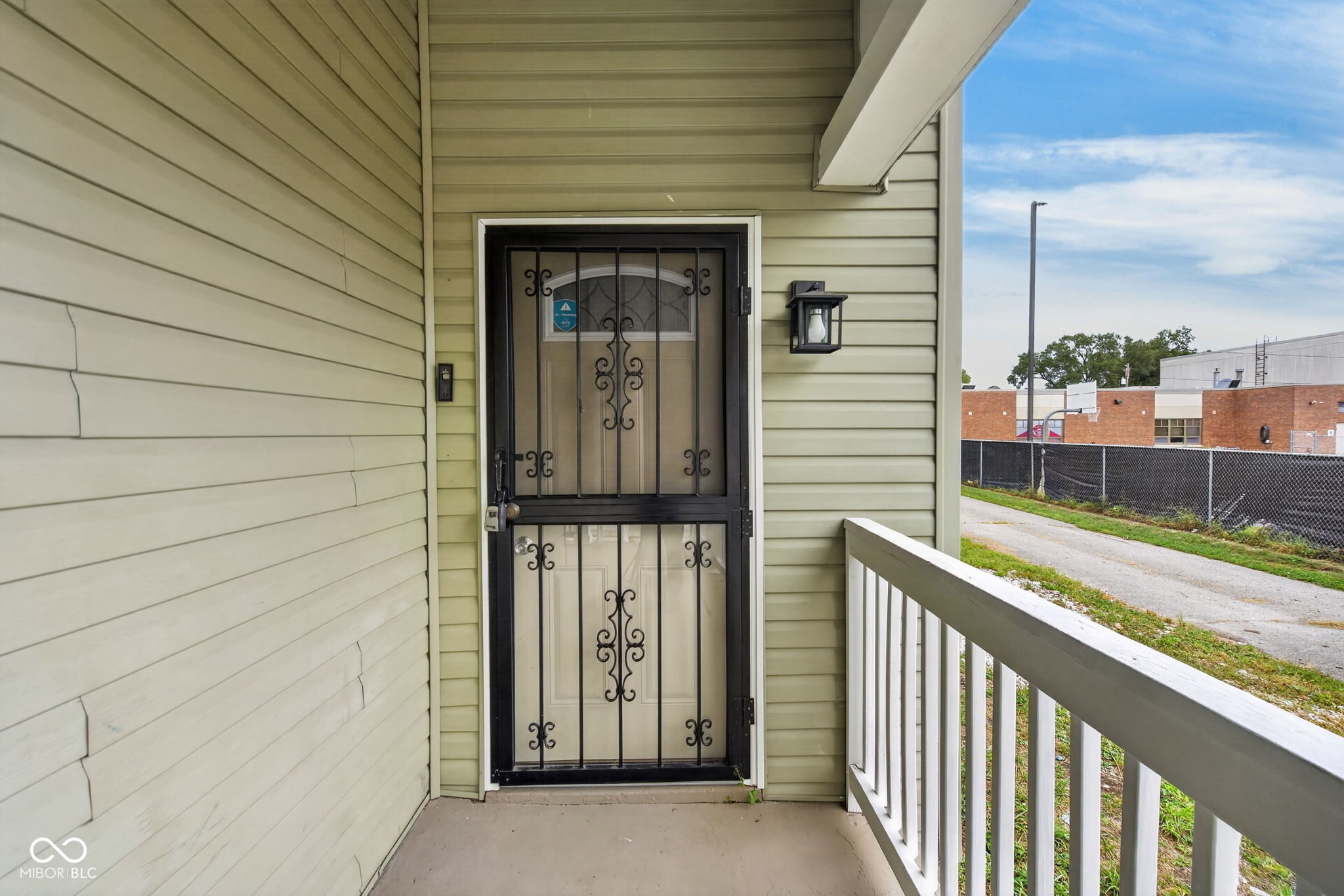 822 W 28th Street, Indianapolis, IN, 46208 photo 4 of 38