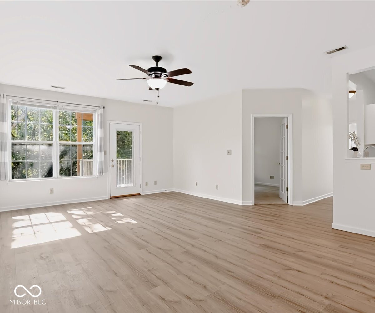 3707 E Barrington Drive #D204, Bloomington, IN, 47408 photo 4 of 36