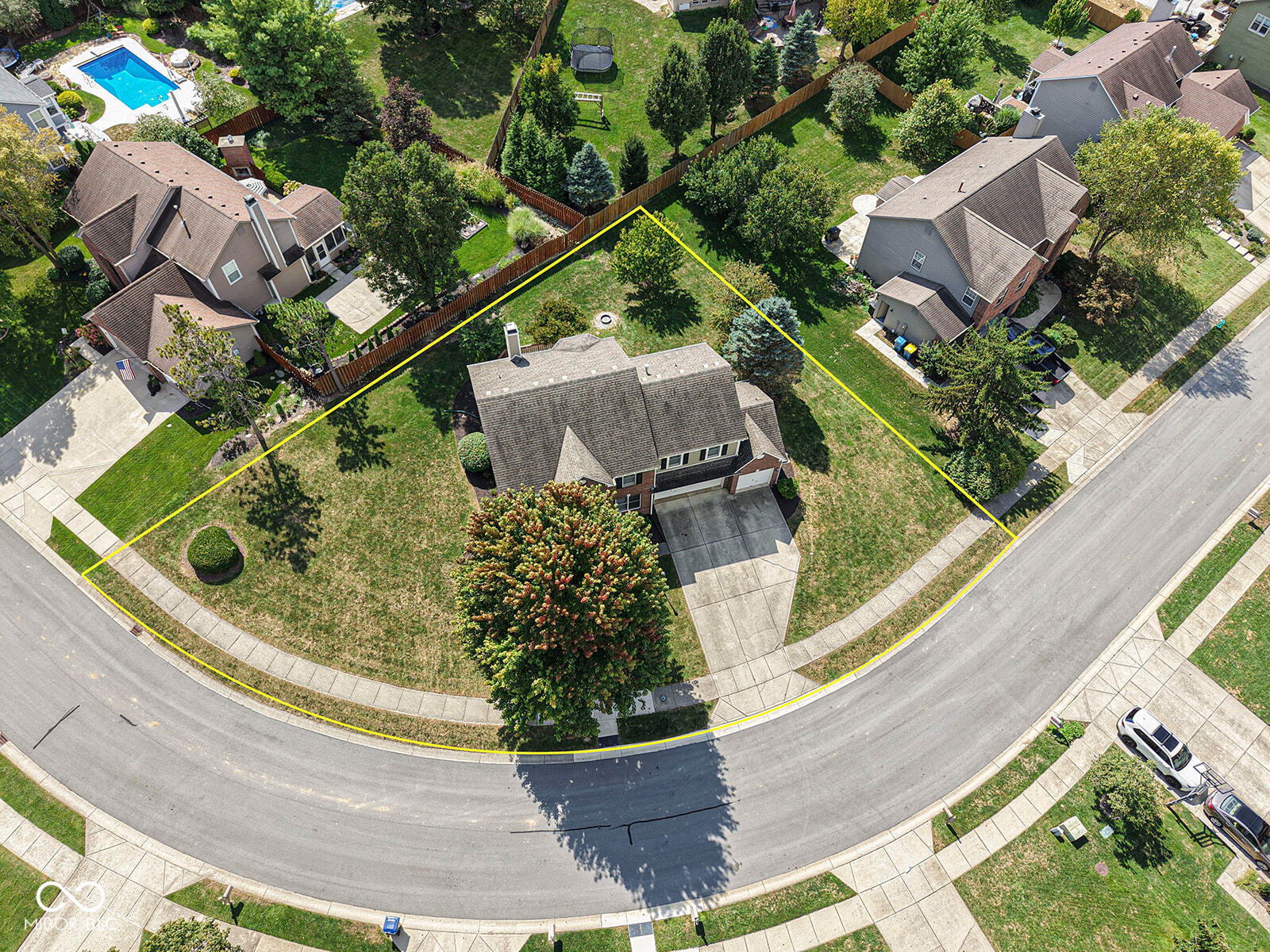 8772 Randall Drive, Fishers, IN, 46038 photo 4 of 39