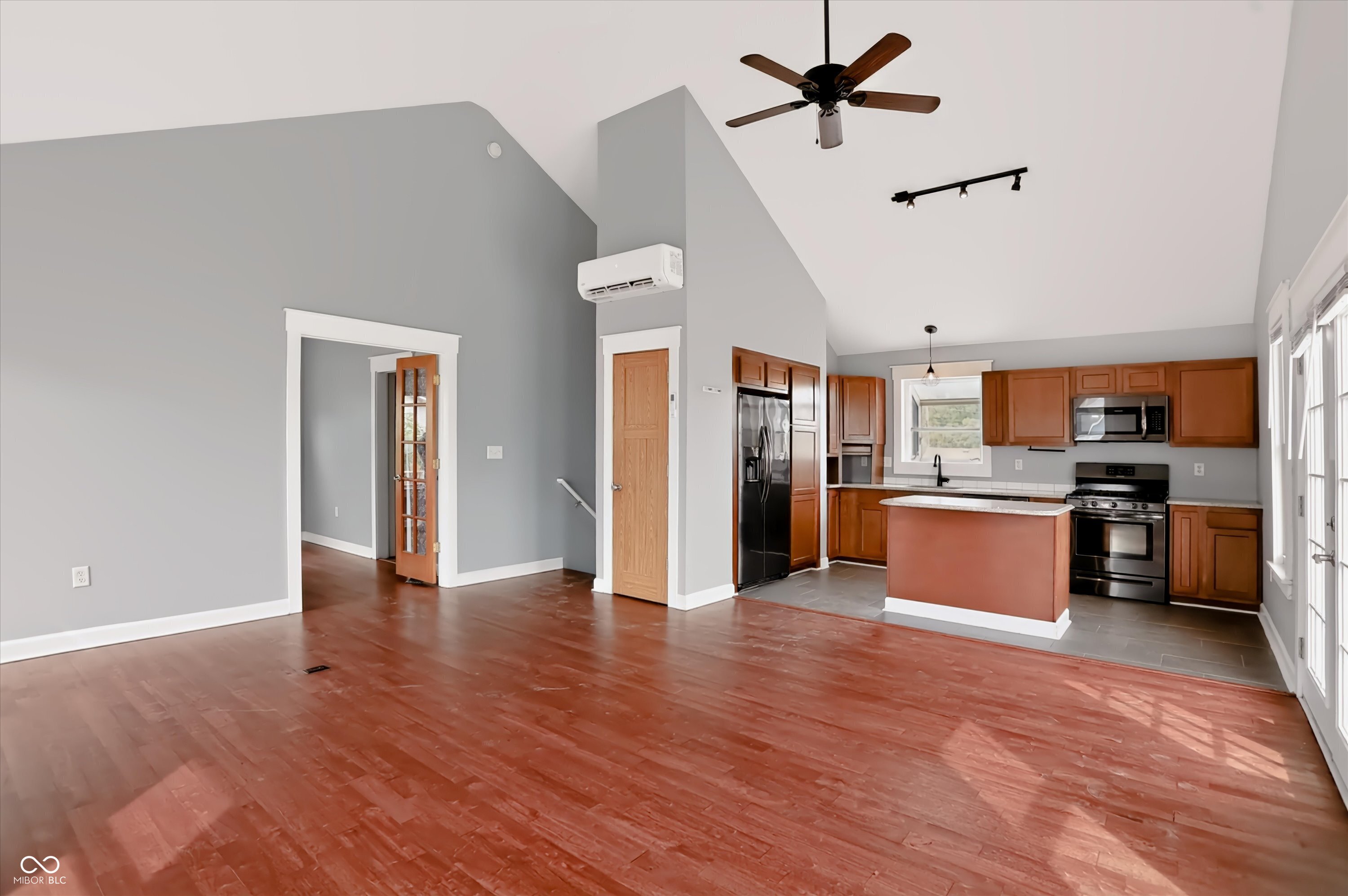 752 Miley Avenue, Indianapolis, IN, 46222 photo 4 of 30