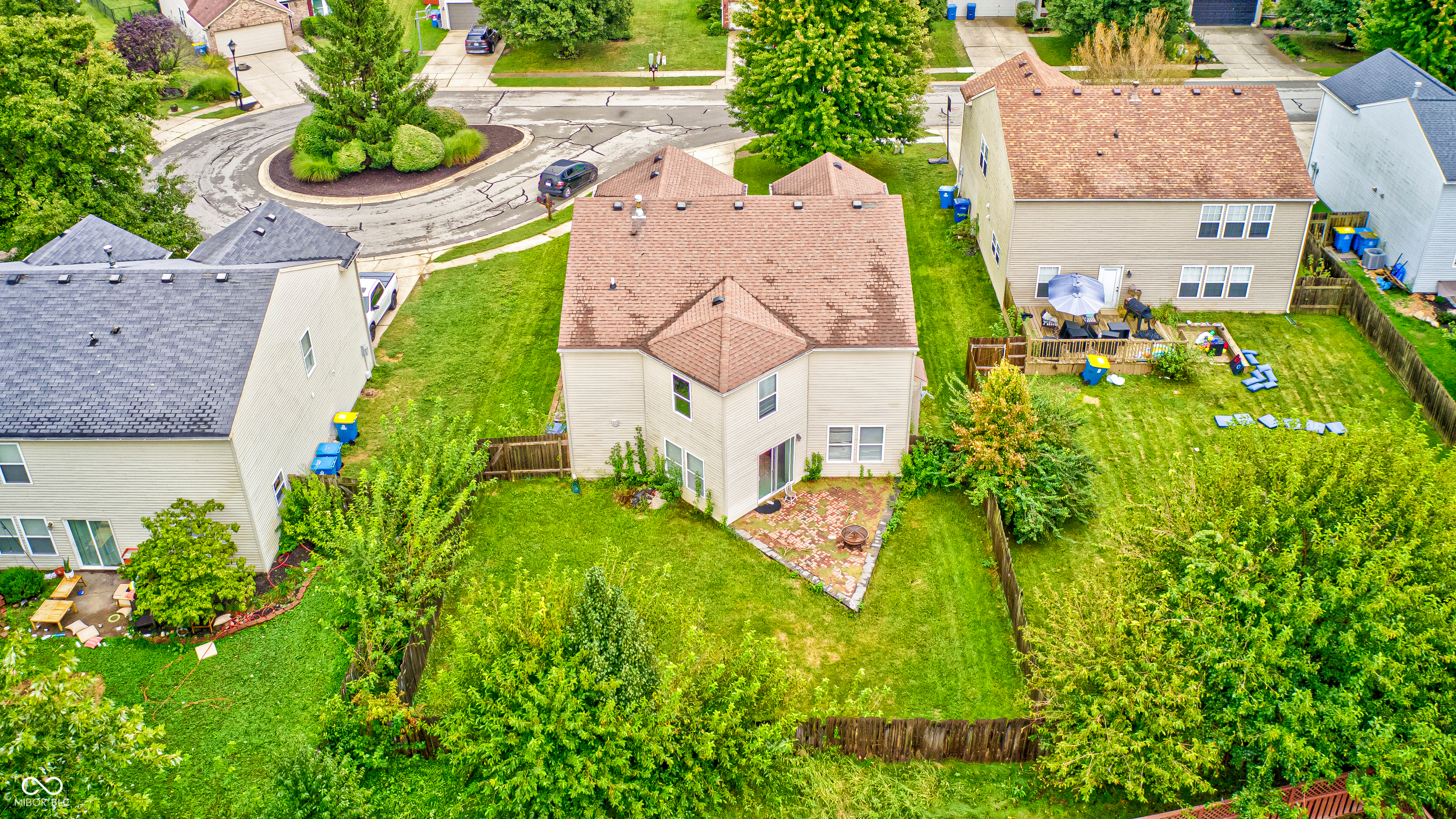 14314 Holly Berry Circle, Fishers, IN, 46038 photo 4 of 45