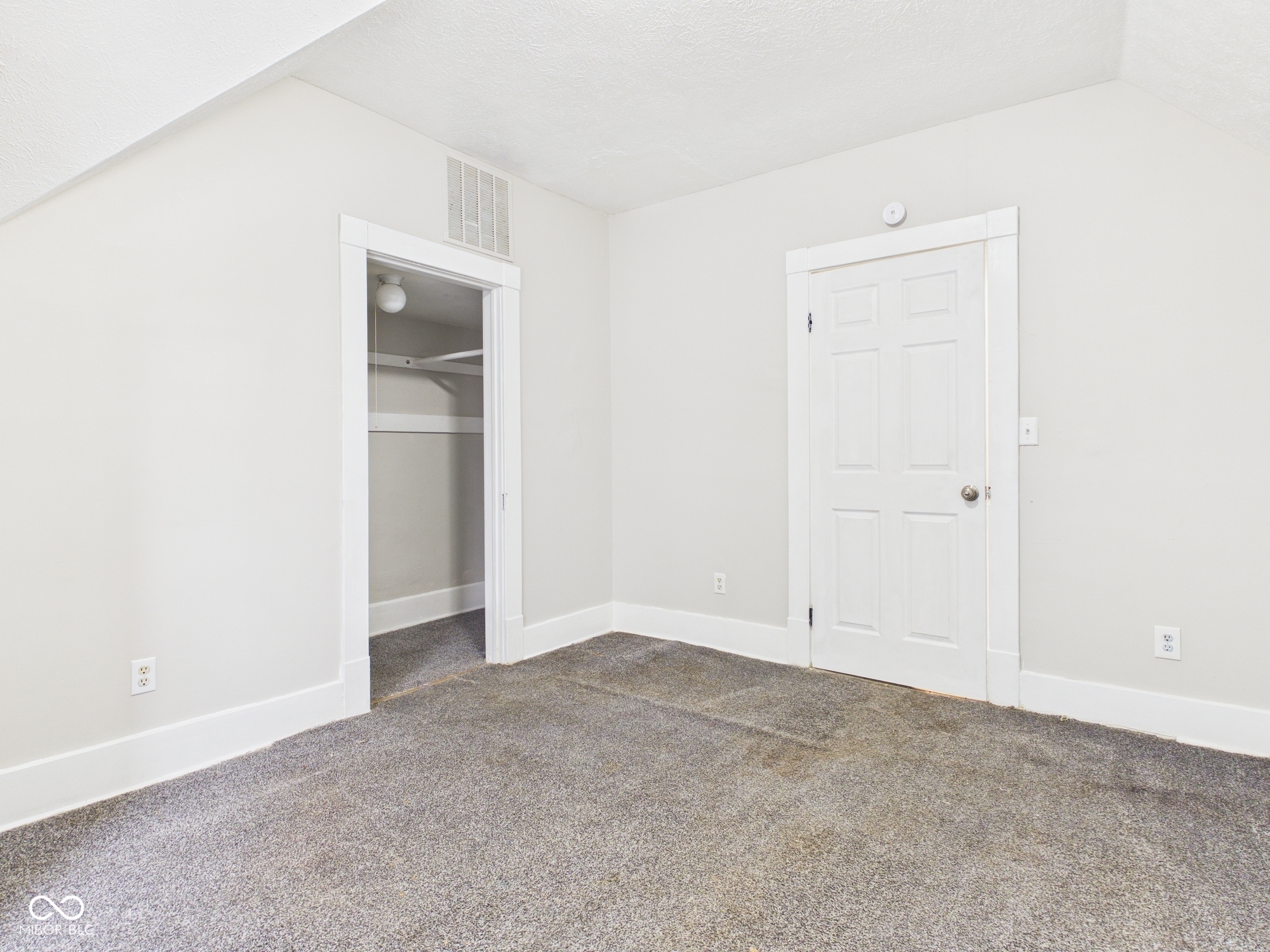 1422 Central Avenue, Anderson, IN, 46016 photo 4 of 41