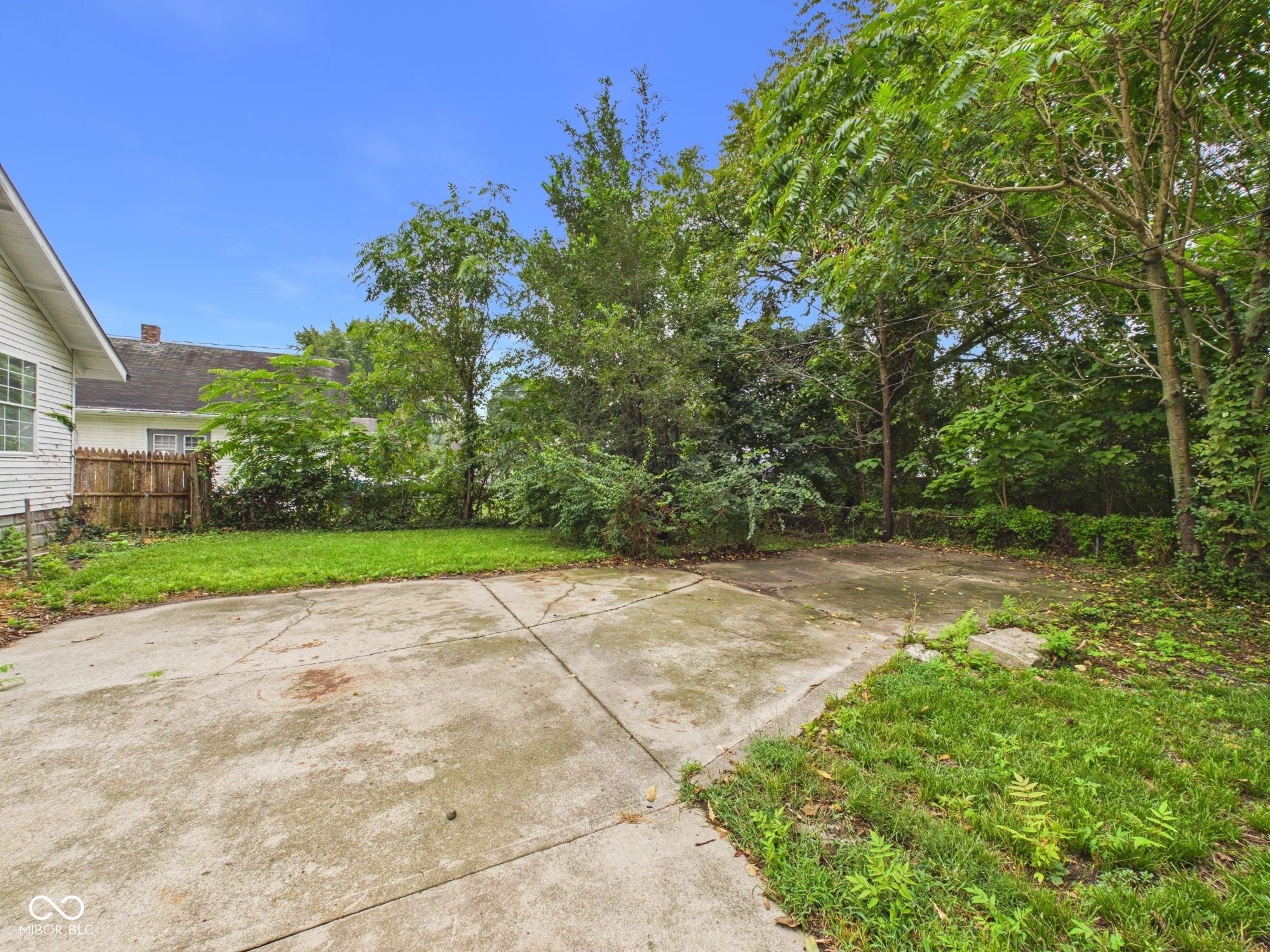1611 Nichol Avenue, Anderson, IN, 46016 photo 4 of 31