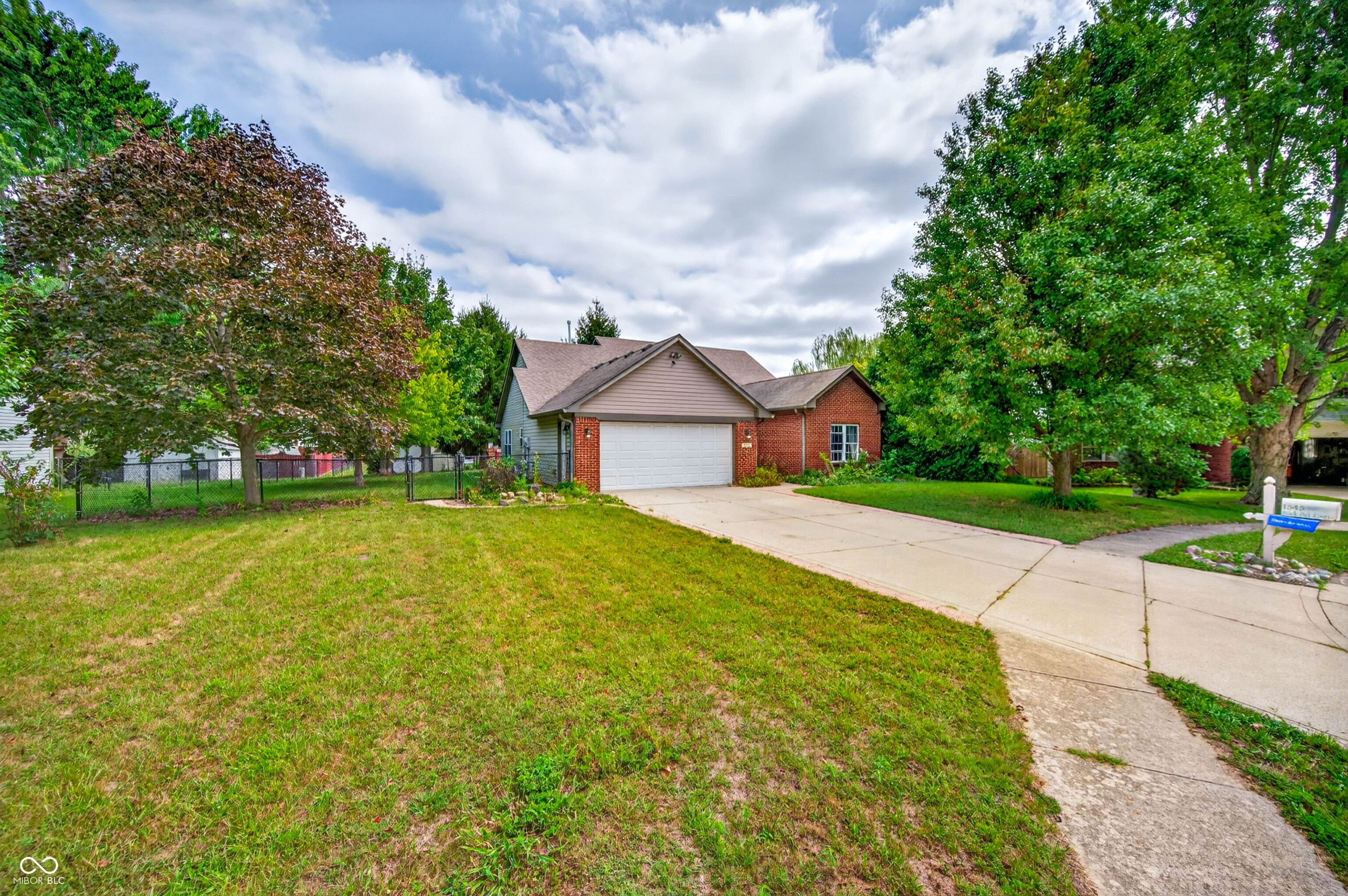 1545 Black Oak Court, Franklin, IN, 46131 photo 4 of 59