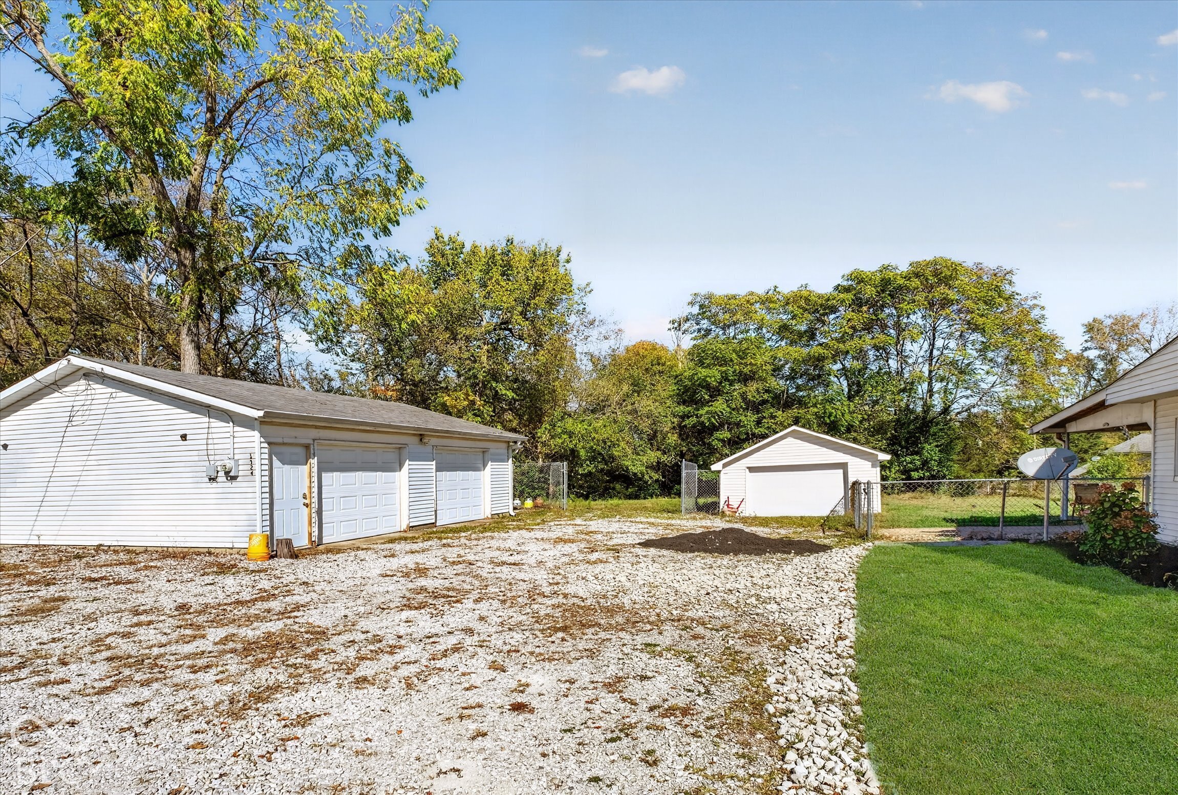 9104 W Hamilton Avenue, Indianapolis, IN, 46234 photo 4 of 32