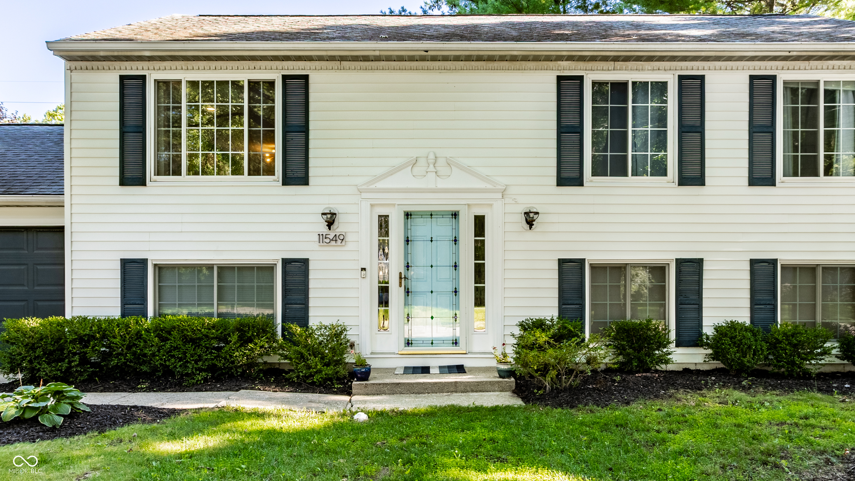 11549 Creek Side Lane, Carmel, IN, 46033 photo 4 of 50