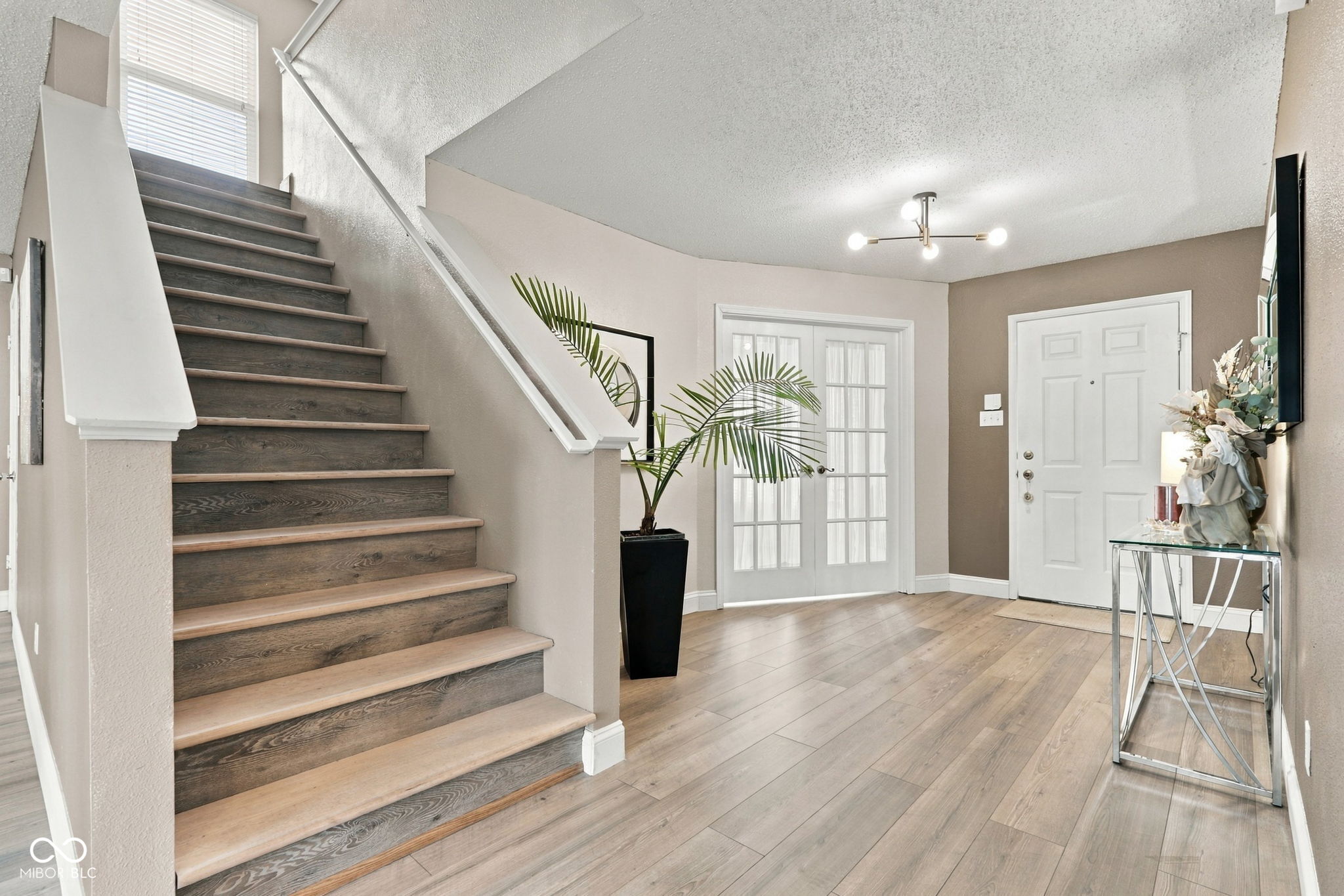 14555 Stewart Circle, Fishers, IN, 46038 photo 4 of 35