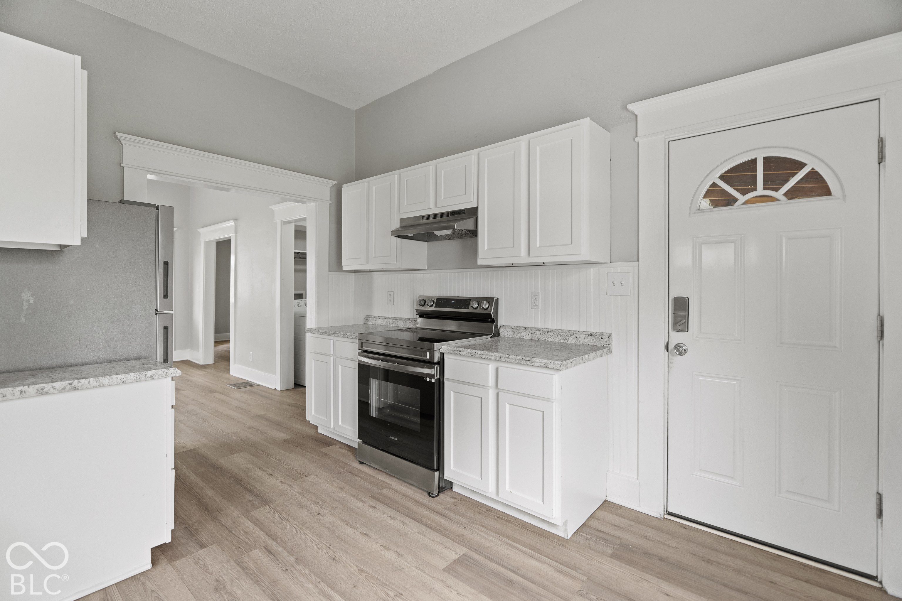 639 W Morgan Street, Martinsville, IN, 46151 photo 4 of 34