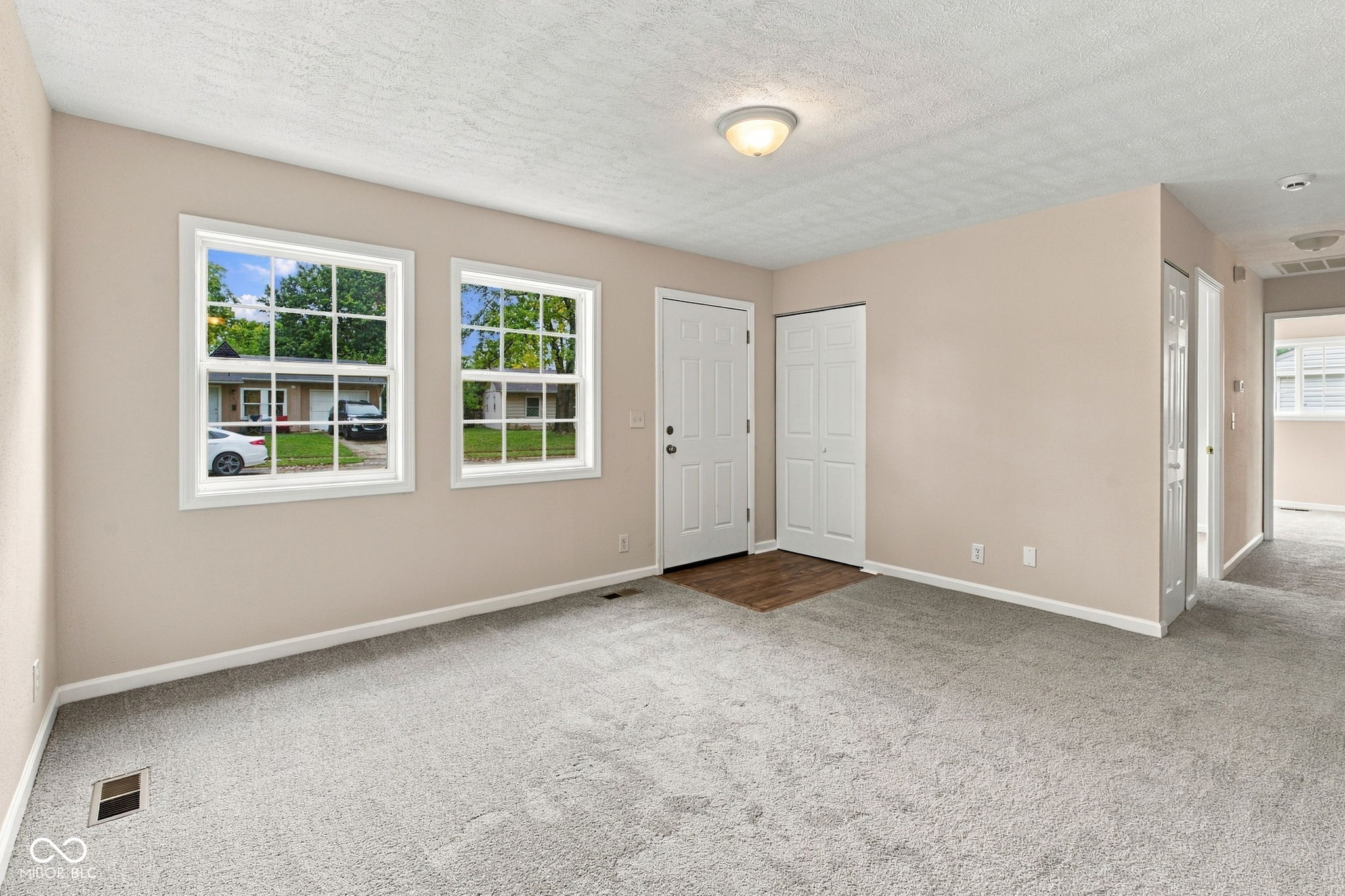 2650 Calbert Drive, Indianapolis, IN, 46219 photo 4 of 26