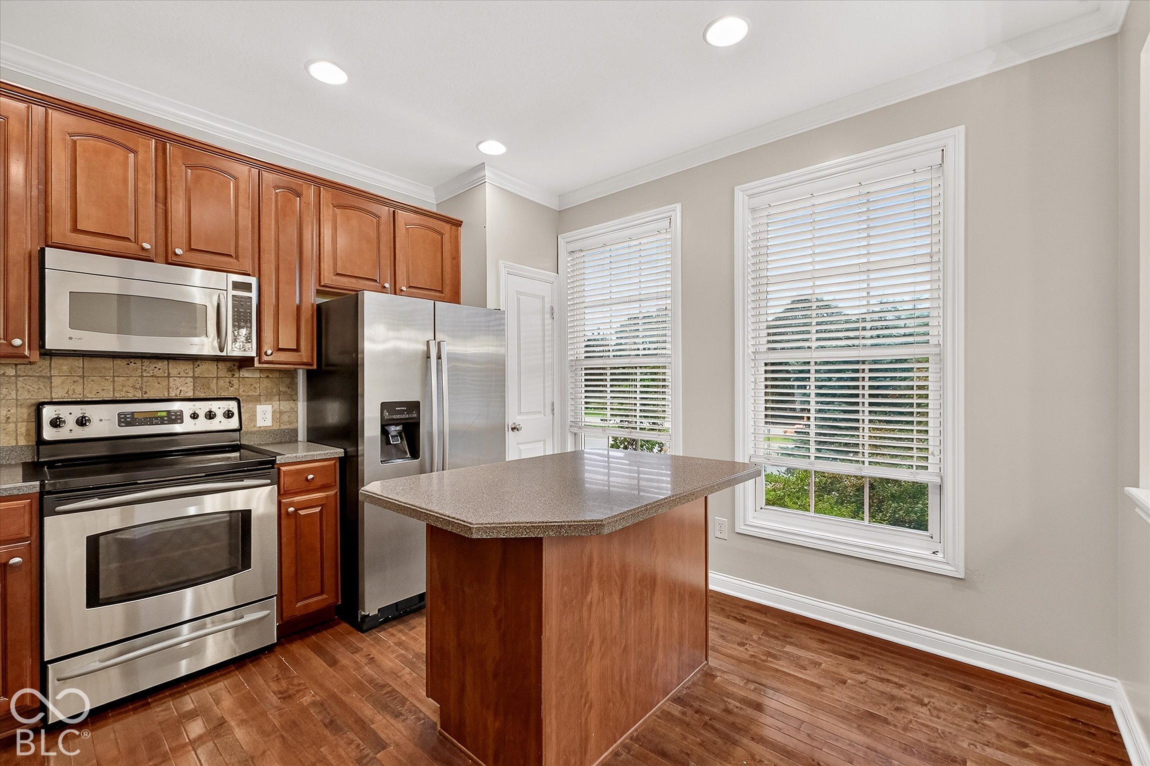 8655 N Meridian Street, Indianapolis, IN, 46260 photo 4 of 23