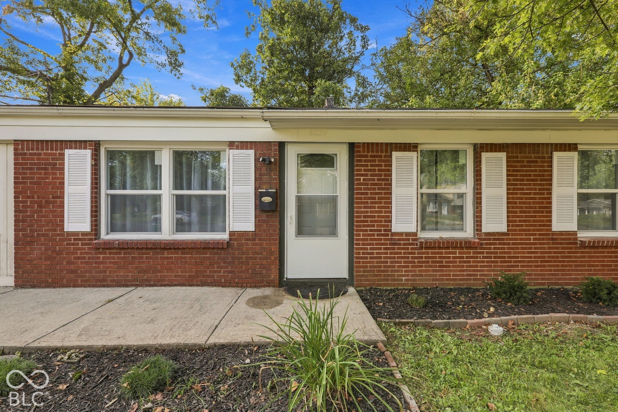 8235 Barry Road, Indianapolis, IN, 46219 photo 4 of 35