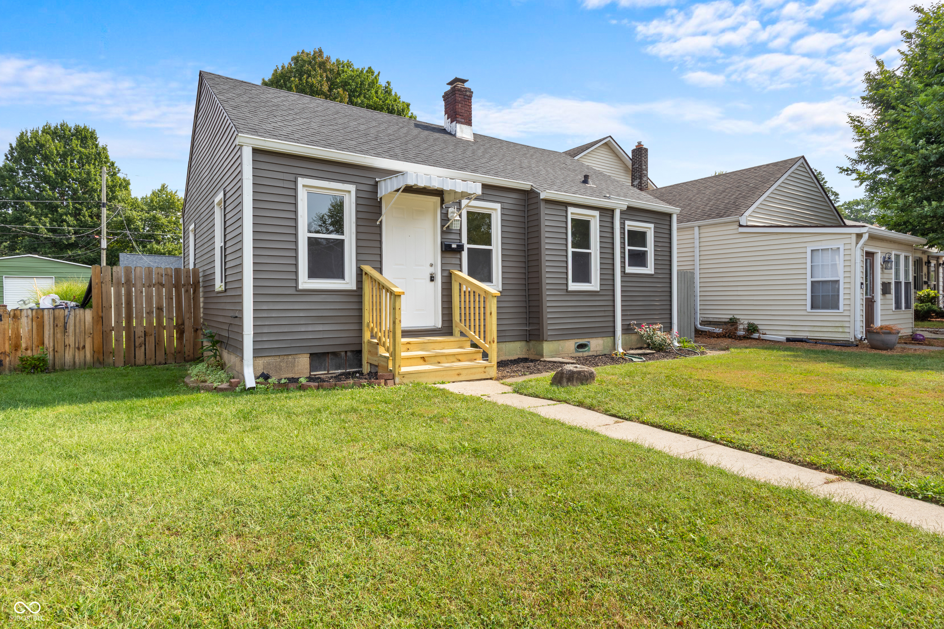 113 S 8th Avenue, Beech Grove, IN, 46107 photo 4 of 24