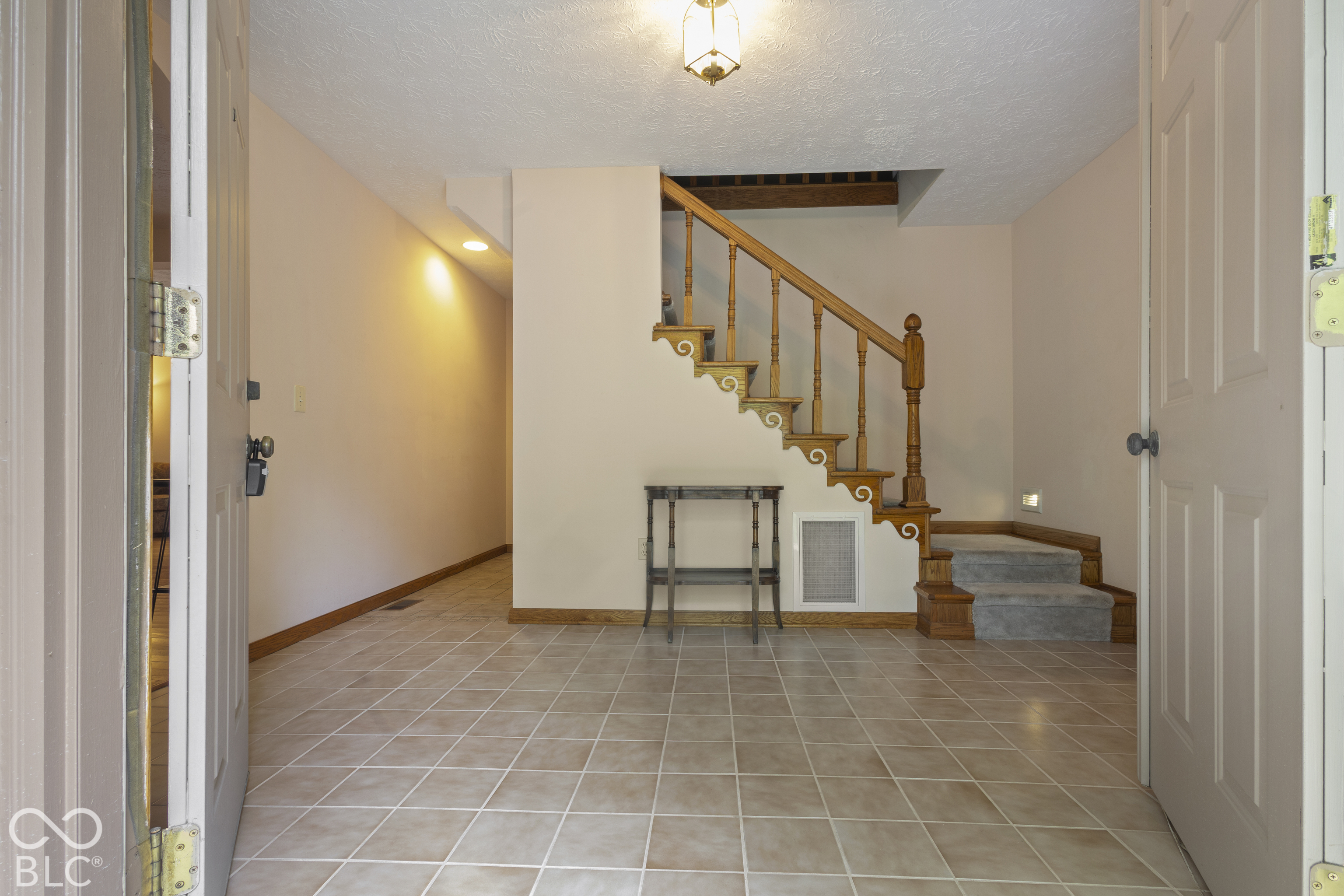 3022 Walnut Court, Greenfield, IN, 46140 photo 4 of 72