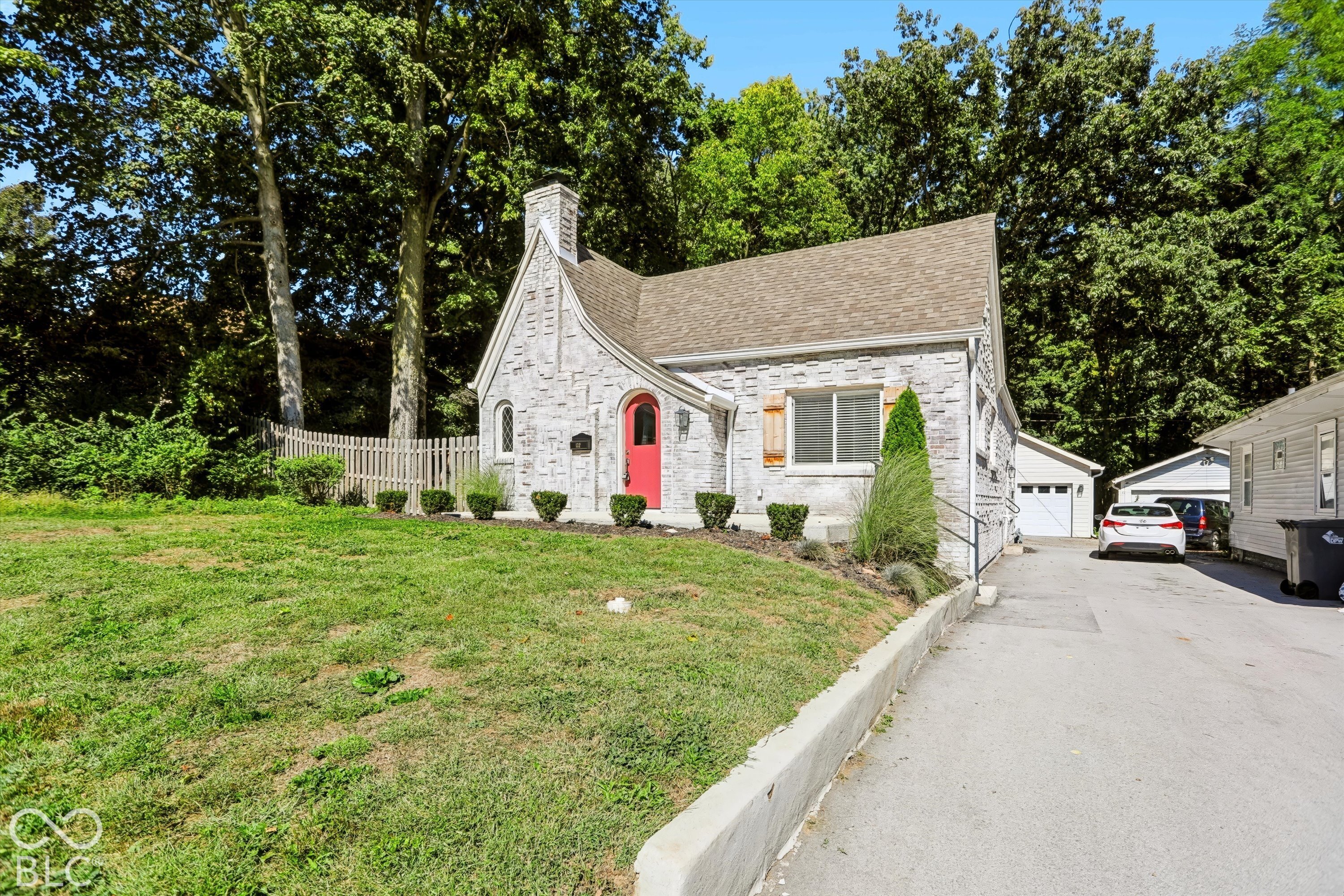 132 W 41st Street, Indianapolis, IN, 46208 photo 4 of 55