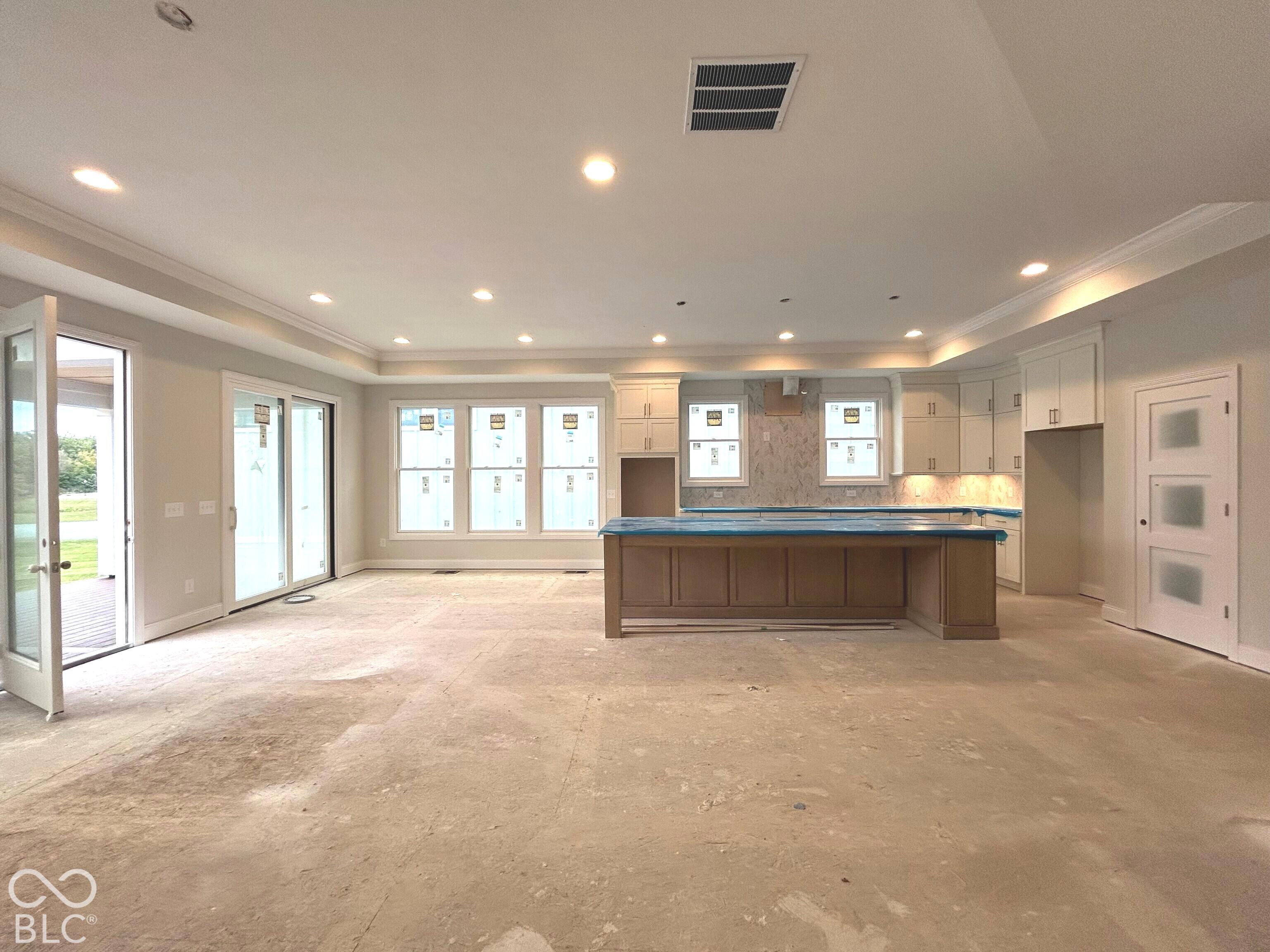 7051 Shenandoah Street, Zionsville, IN, 46077 photo 4 of 19
