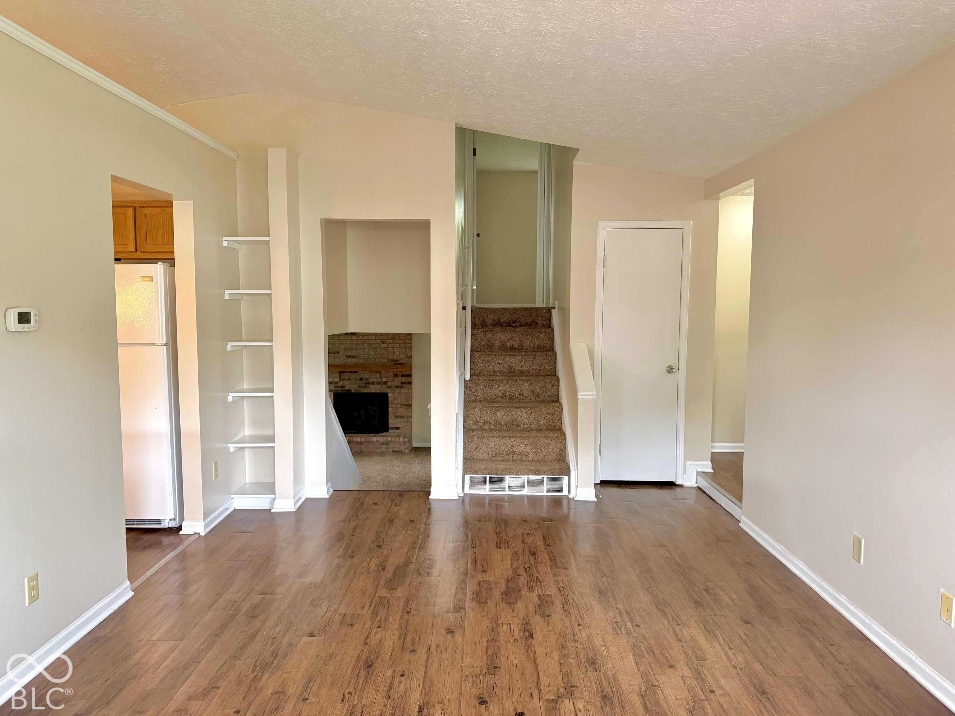 530 Quail Run, Greenwood, IN, 46142 photo 4 of 79