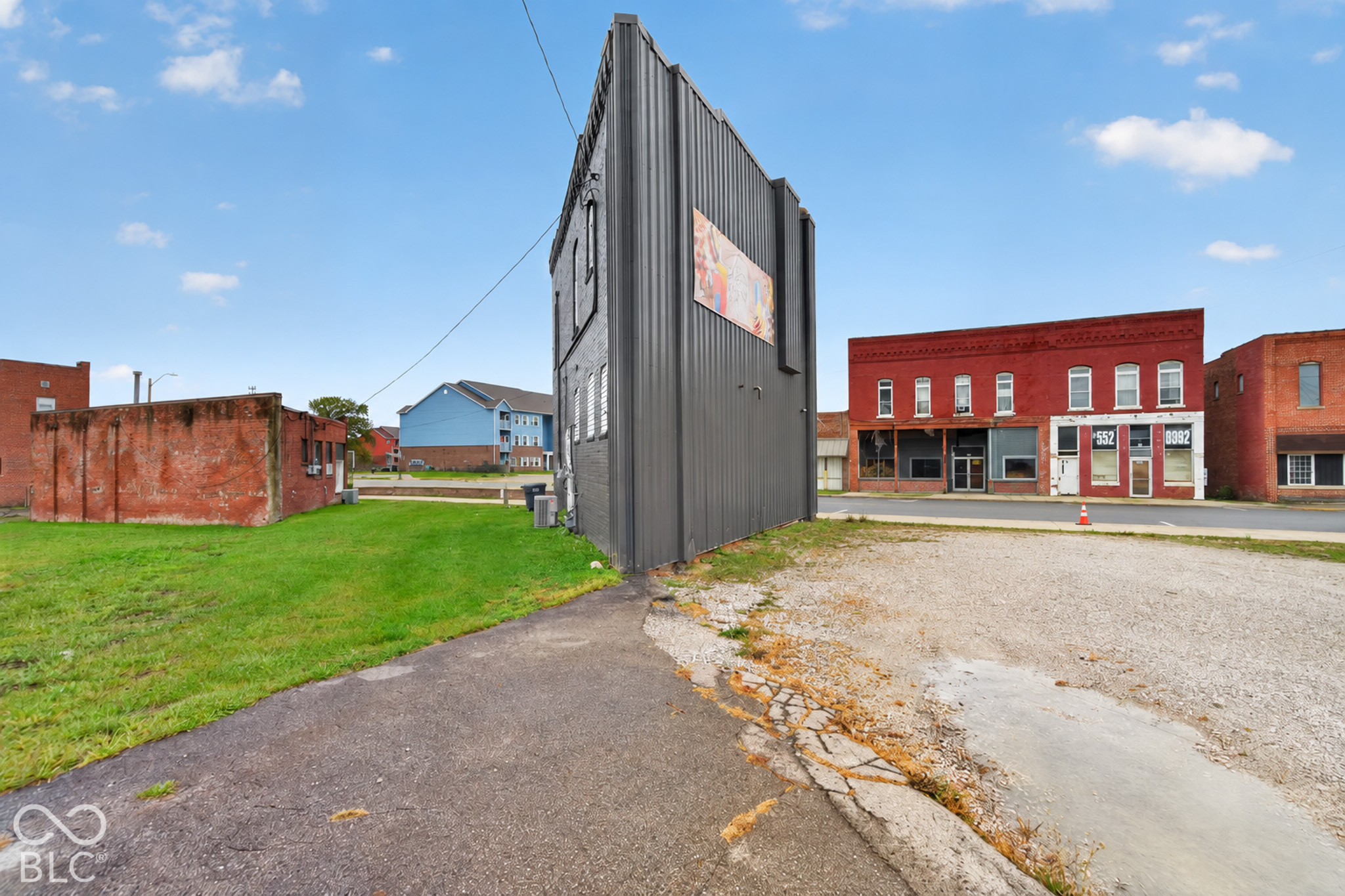 1530 S A Street, Elwood, IN, 46036 photo 4 of 25