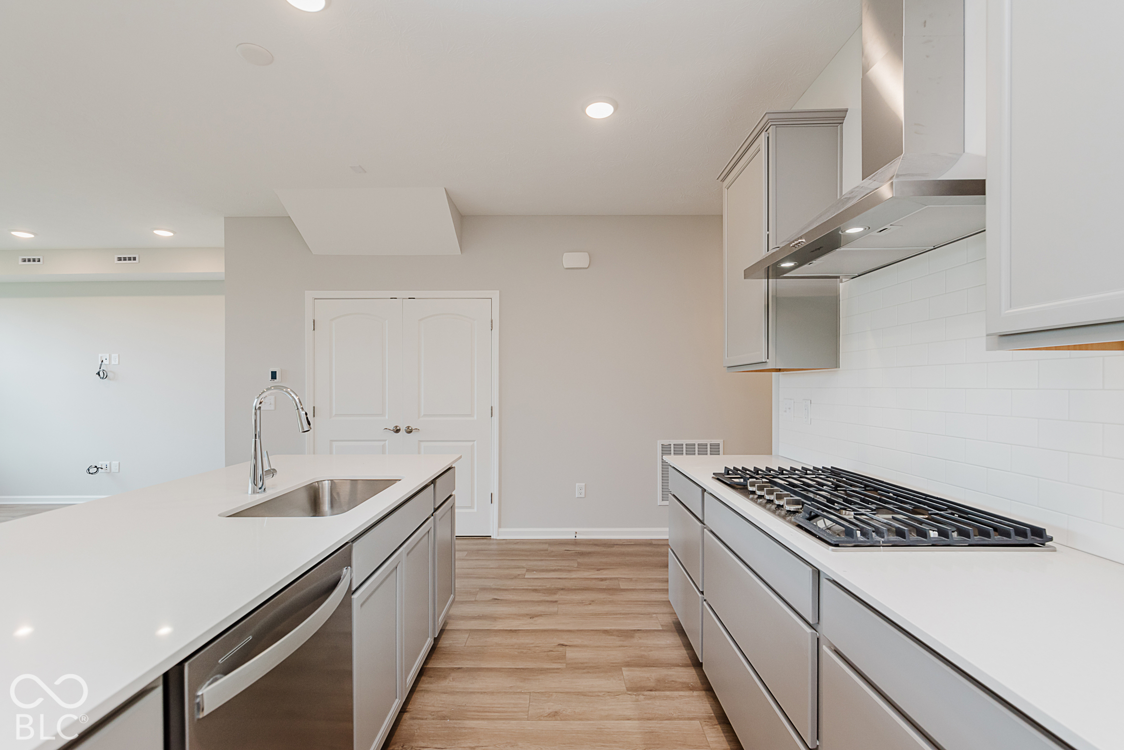 9895 Behner Drive, Fishers, IN, 46250 photo 4 of 43