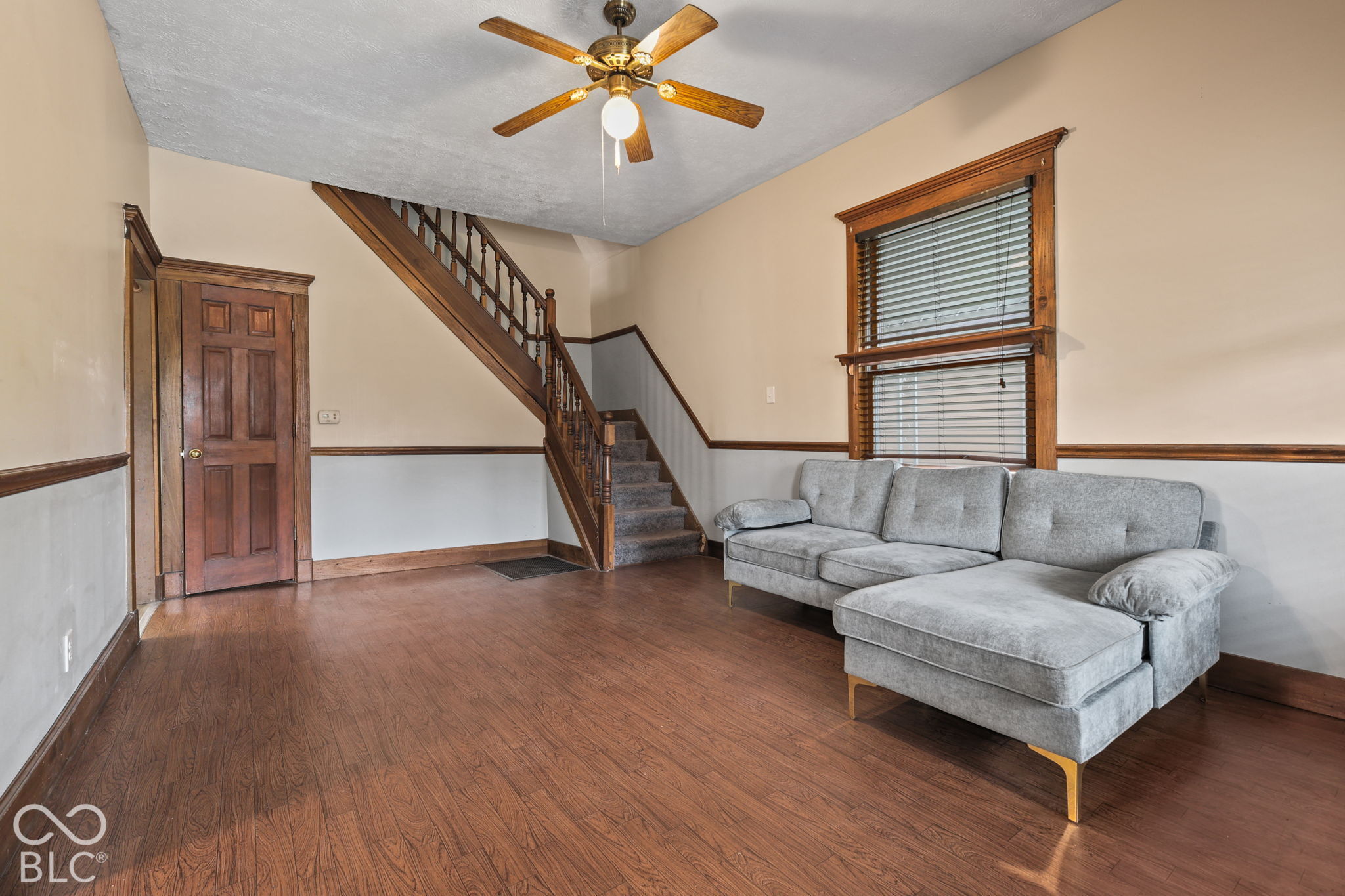 5857 E Dewey Avenue, Indianapolis, IN, 46219 photo 4 of 37