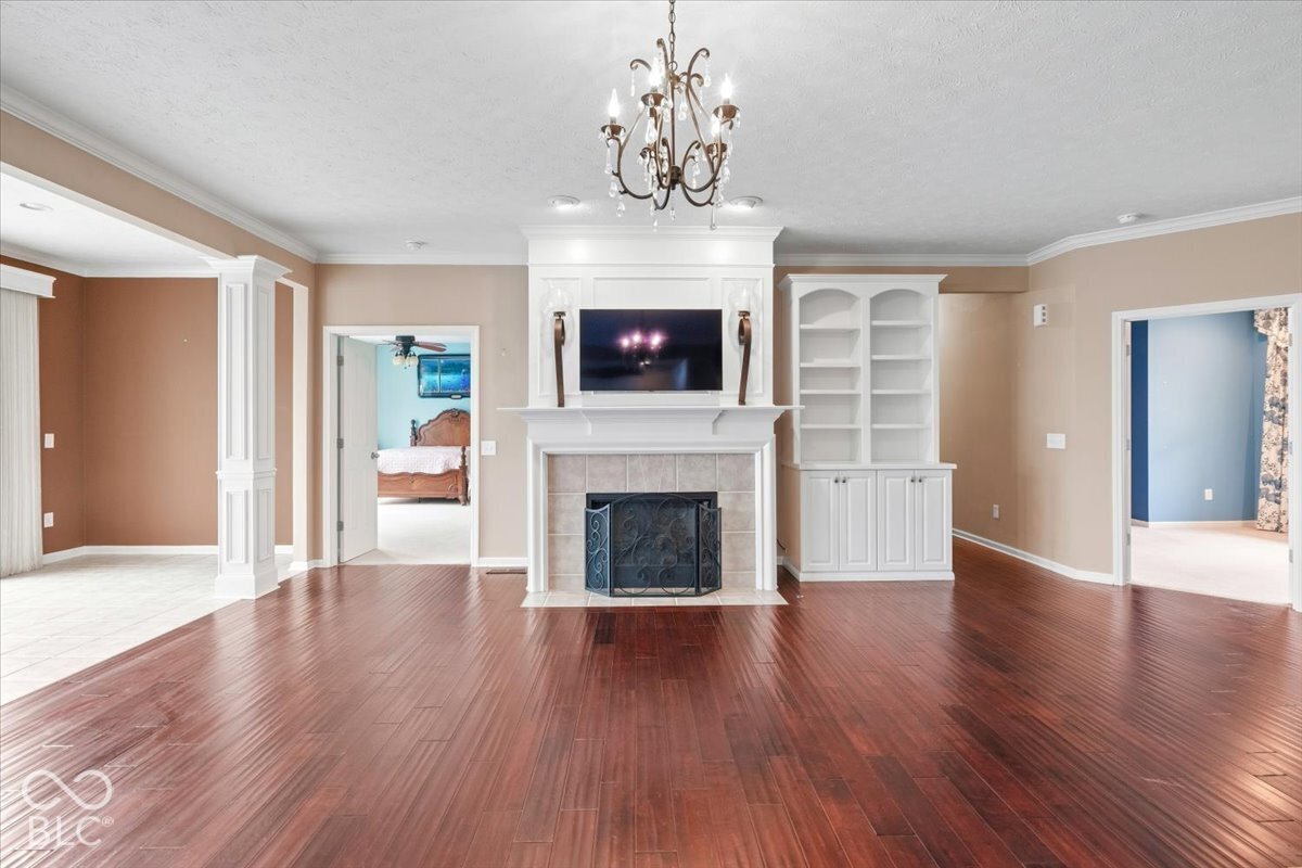 8923 W Cobblestone Drive W, Zionsville, IN, 46077 photo 4 of 43