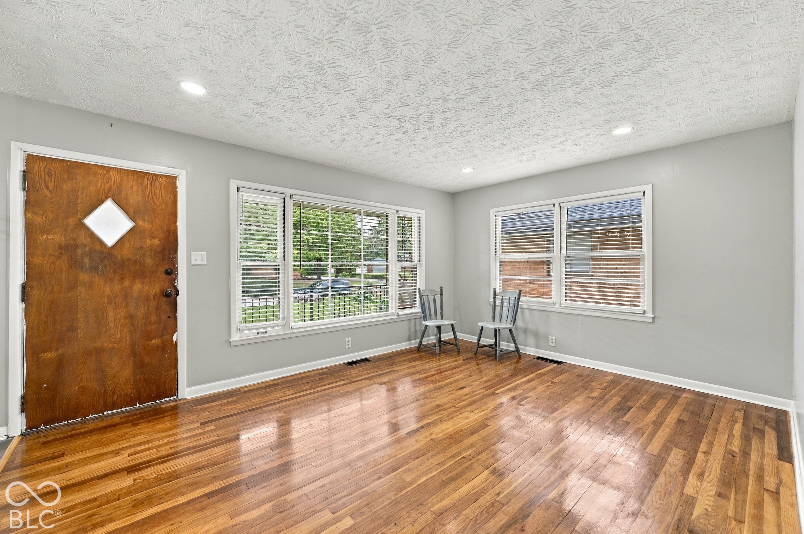 1710 N Coolidge Avenue, Indianapolis, IN, 46219 photo 4 of 43
