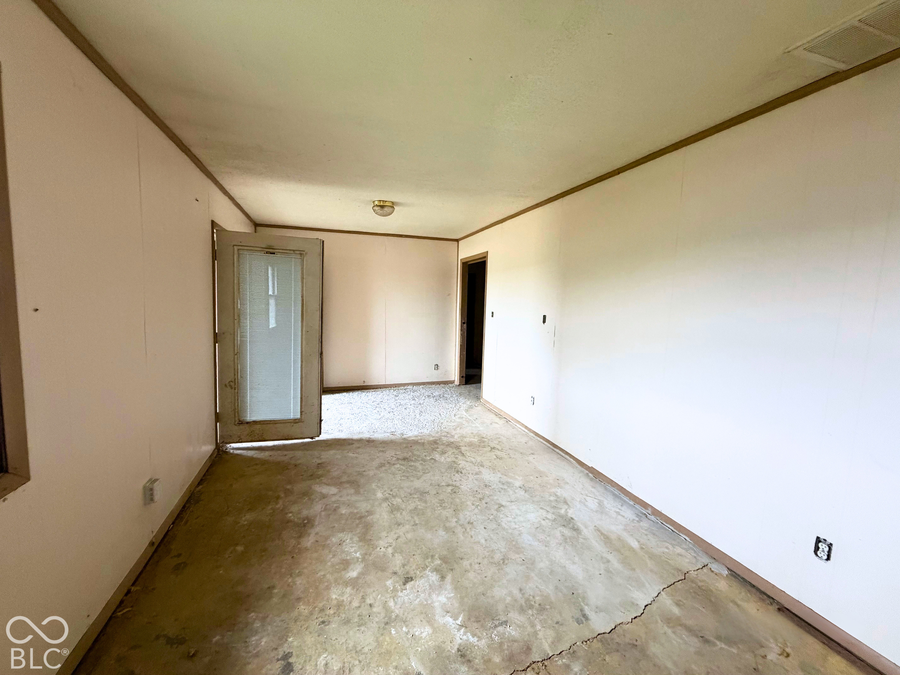 3711 S Walnut Street, Muncie, IN, 47302 photo 4 of 5