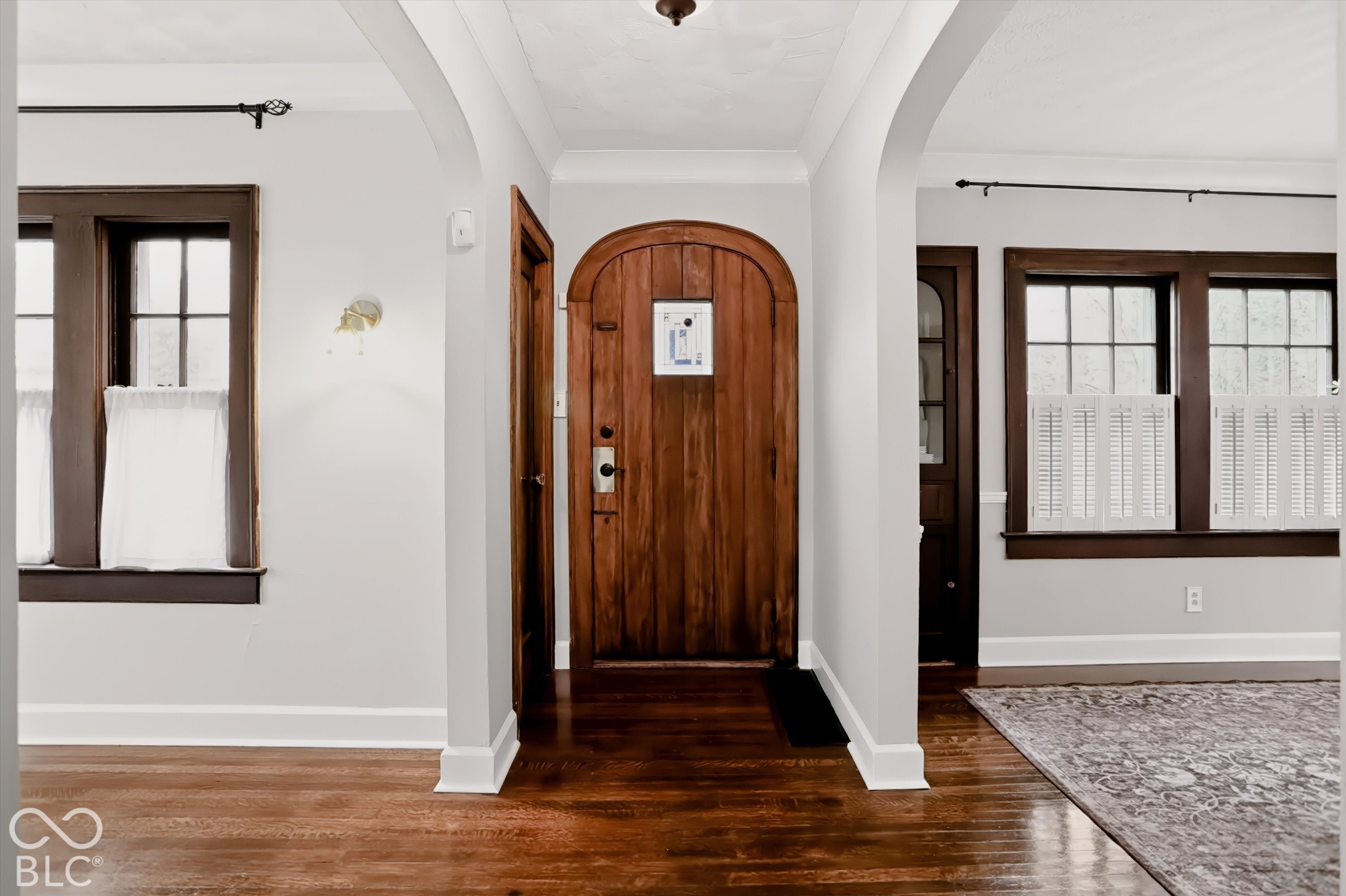 5560 Broadway Street, Indianapolis, IN, 46220 photo 4 of 90