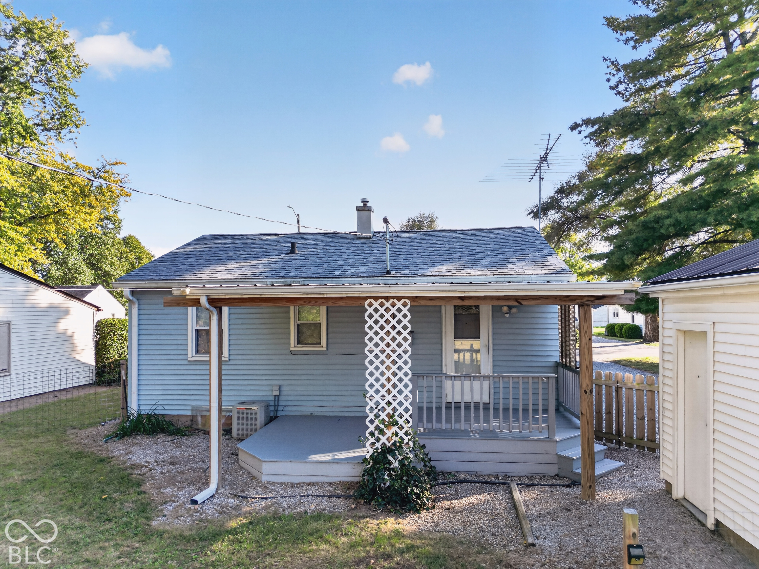 2706 13th Street, Columbus, IN, 47201 photo 4 of 25