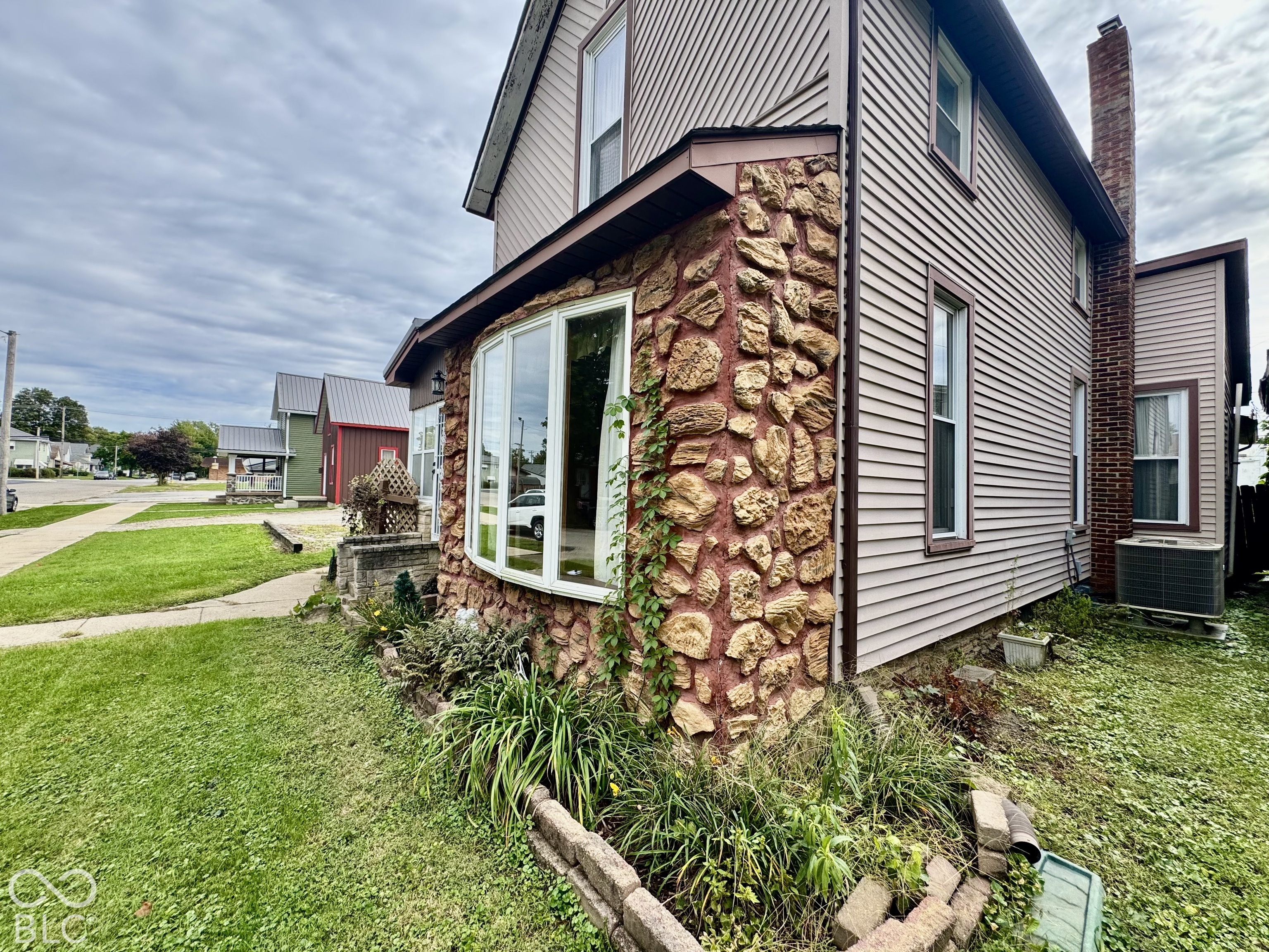 327 W 5th, Peru, IN, 46970 photo 4 of 50