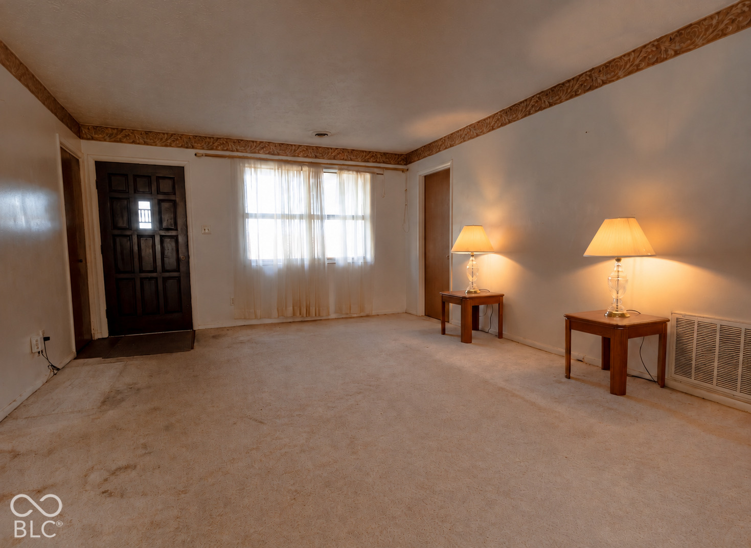 1231 E New Road, Greenfield, IN, 46140 photo 4 of 17