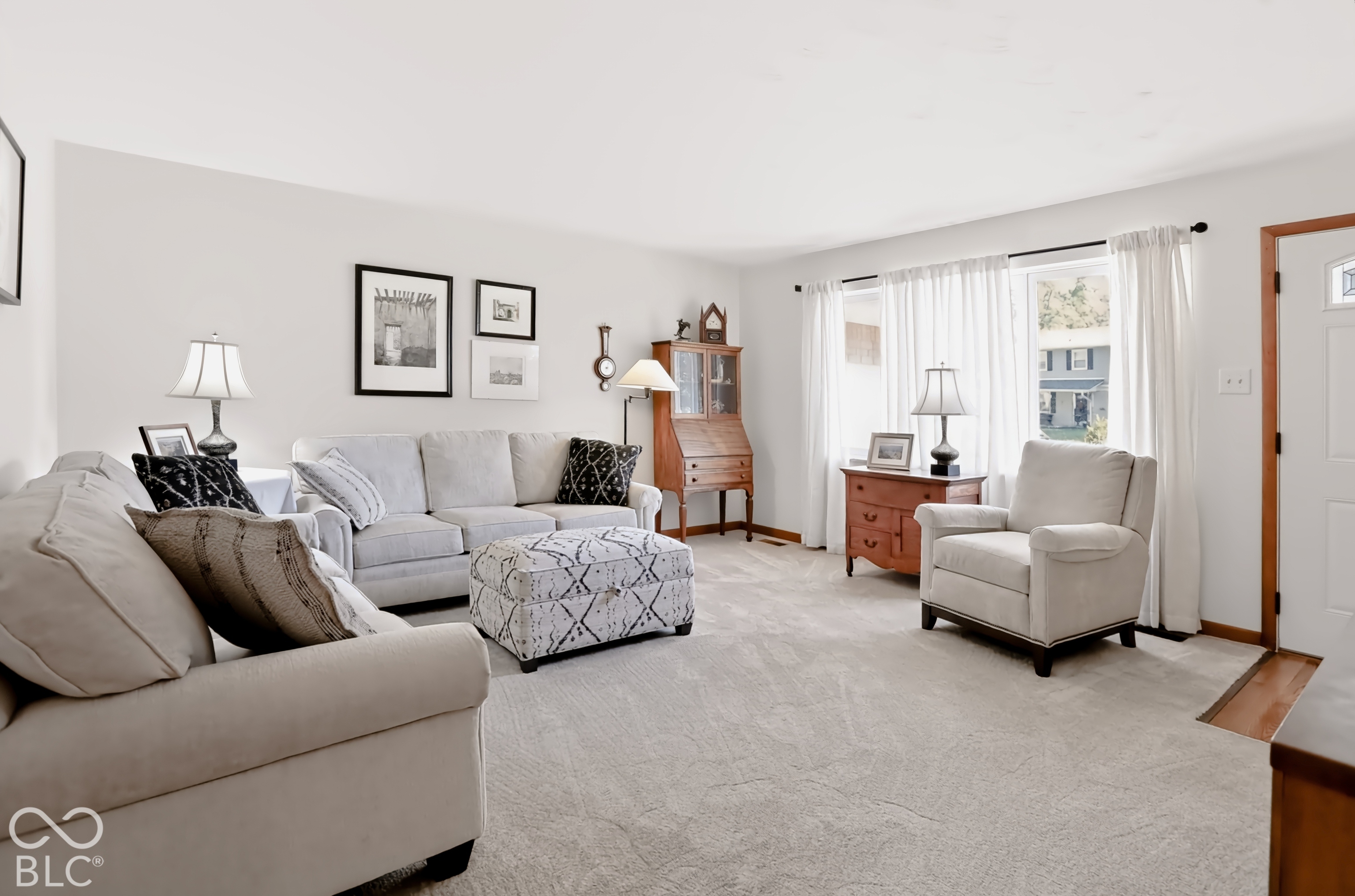 8150 Hi Vu Drive, Indianapolis, IN, 46227 photo 4 of 28