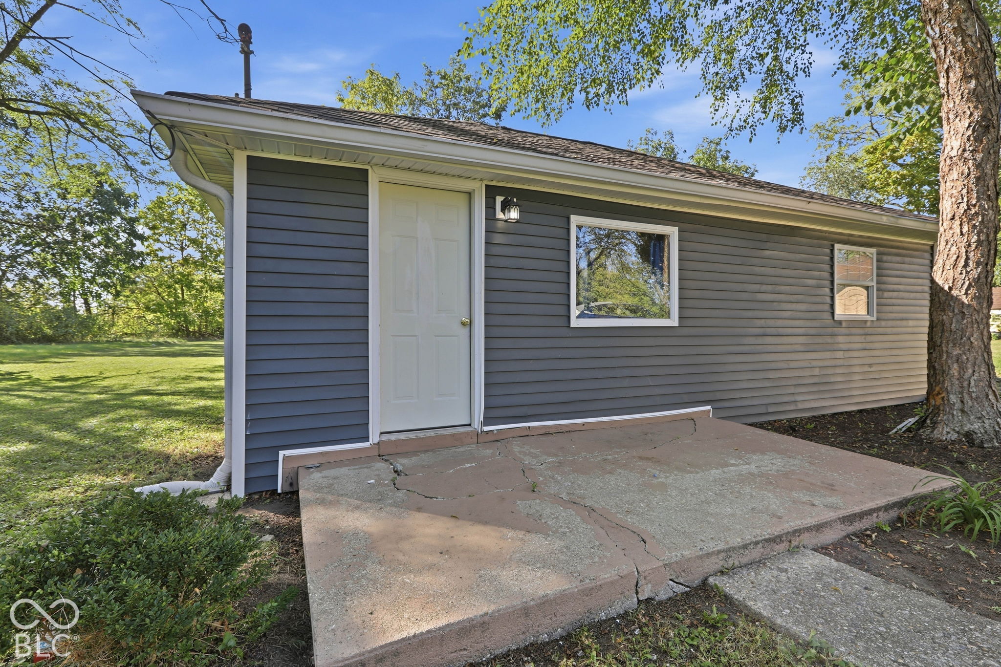 20 N Galeston Avenue, Indianapolis, IN, 46229 photo 4 of 27