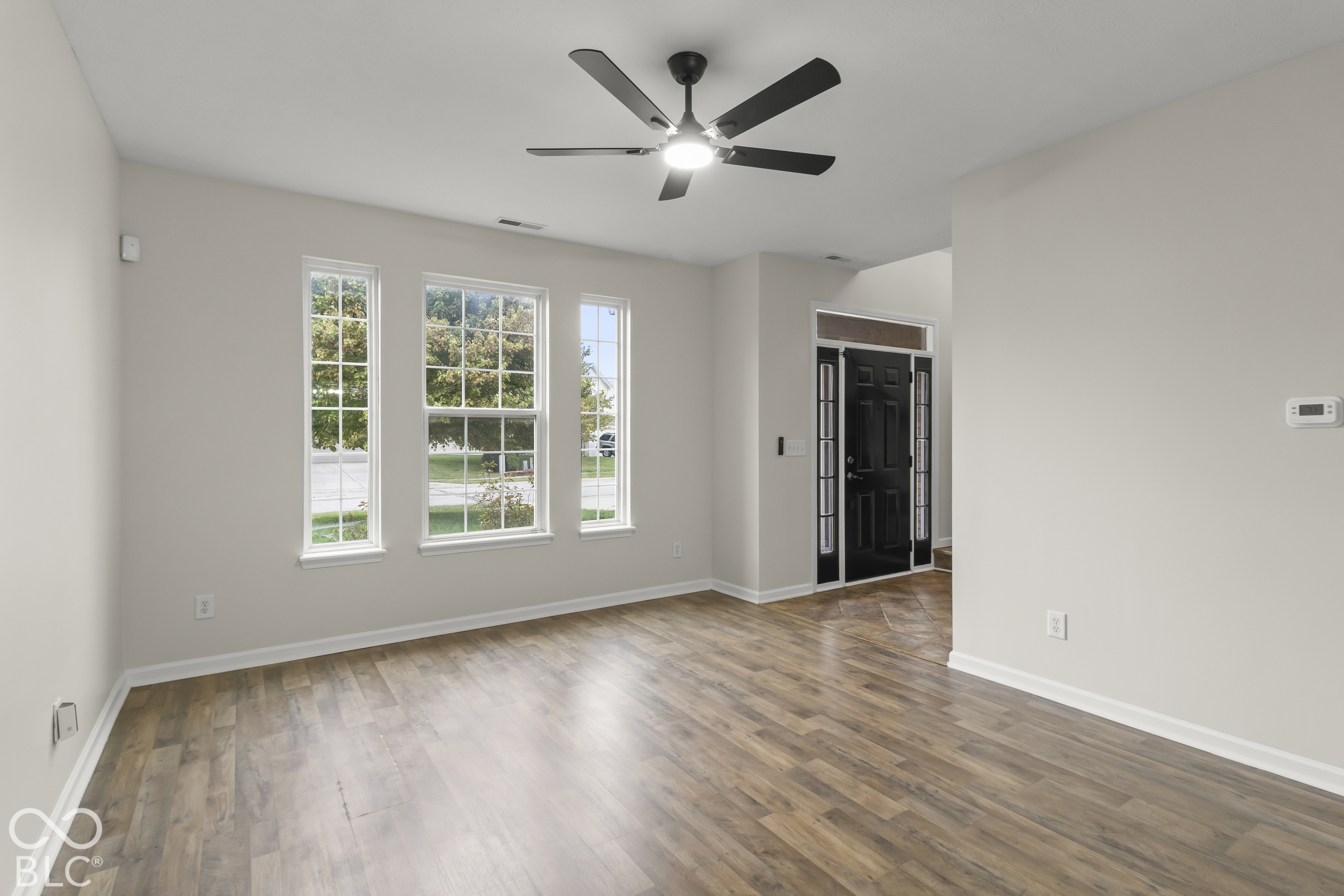 6552 Amherst Way, Zionsville, IN, 46077 photo 4 of 28