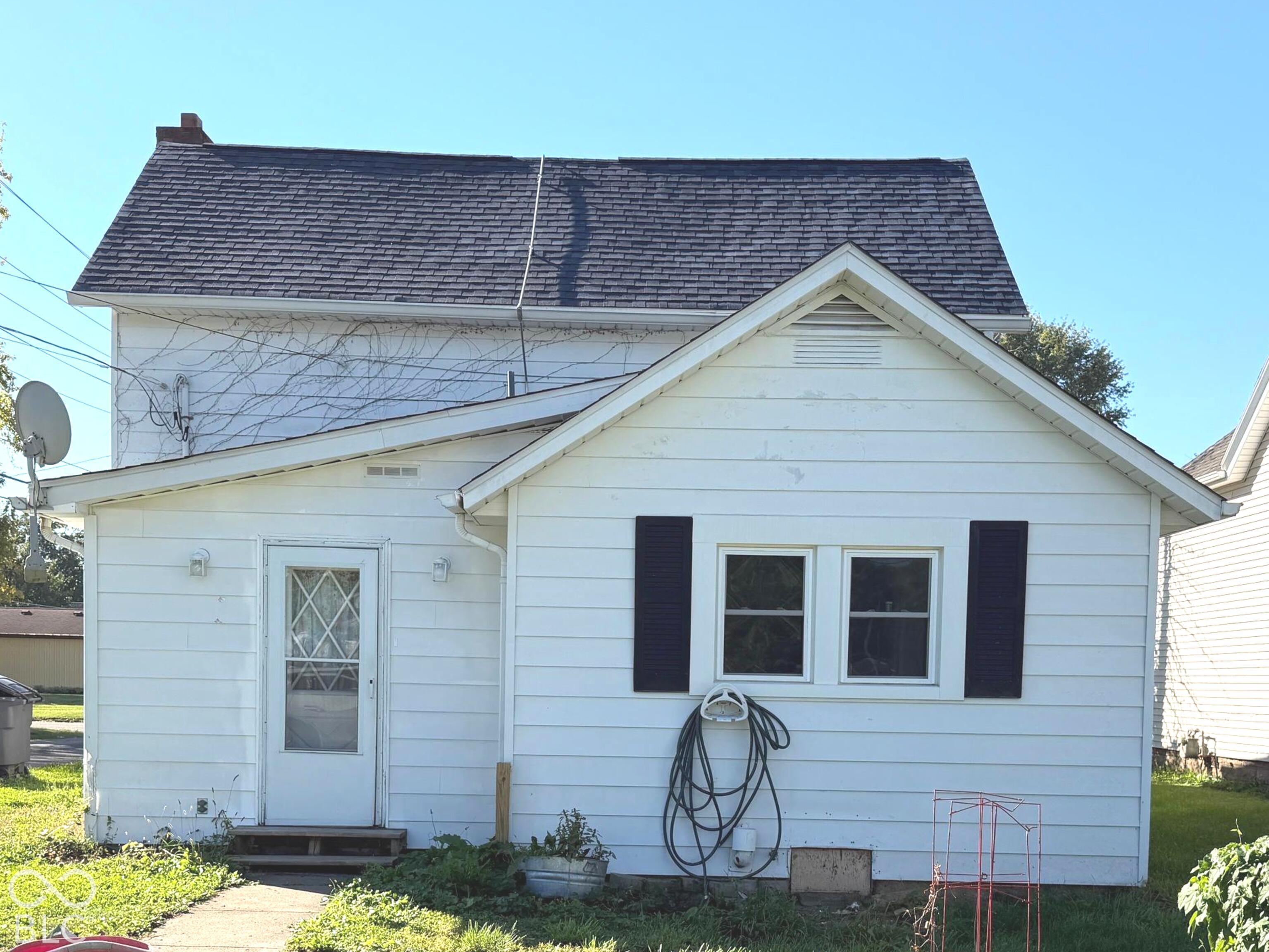 820 W 9th Street, Rushville, IN, 46173 photo 4 of 37