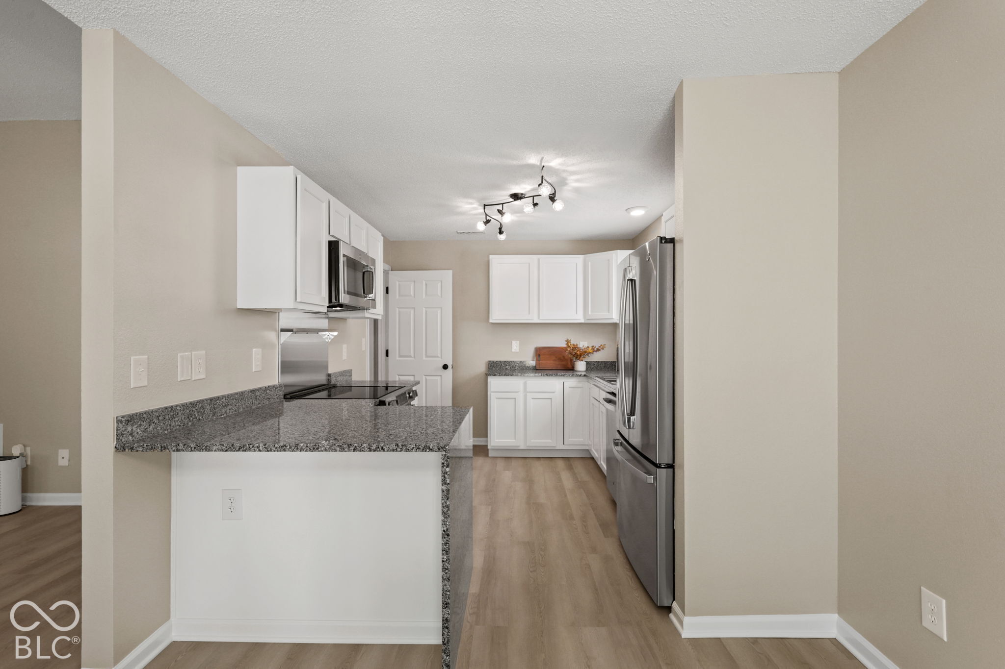 9904 Comb Run Court, Avon, IN, 46123 photo 4 of 22
