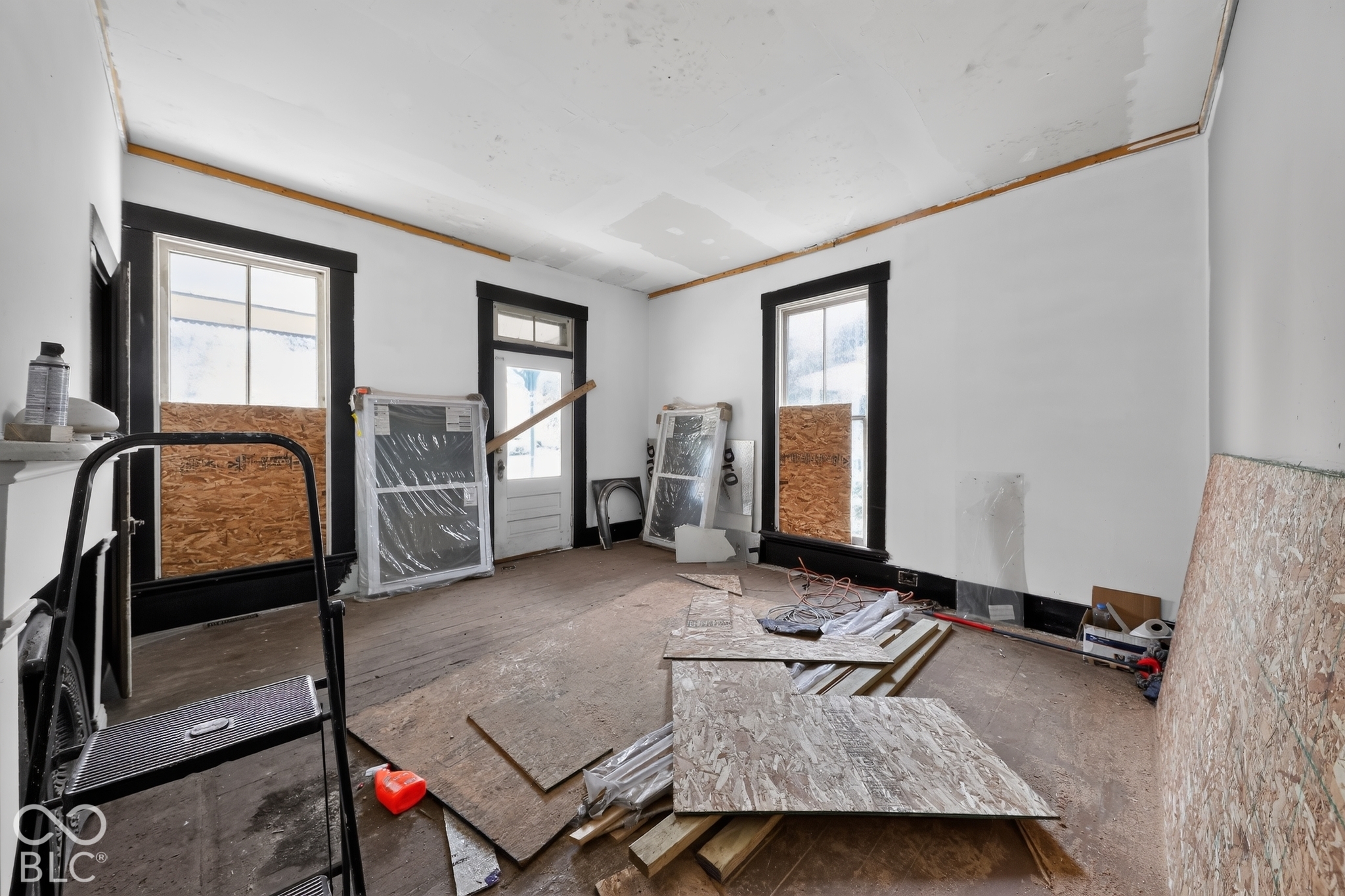 306 E Pike Street, Vevay, IN, 47043 photo 4 of 23