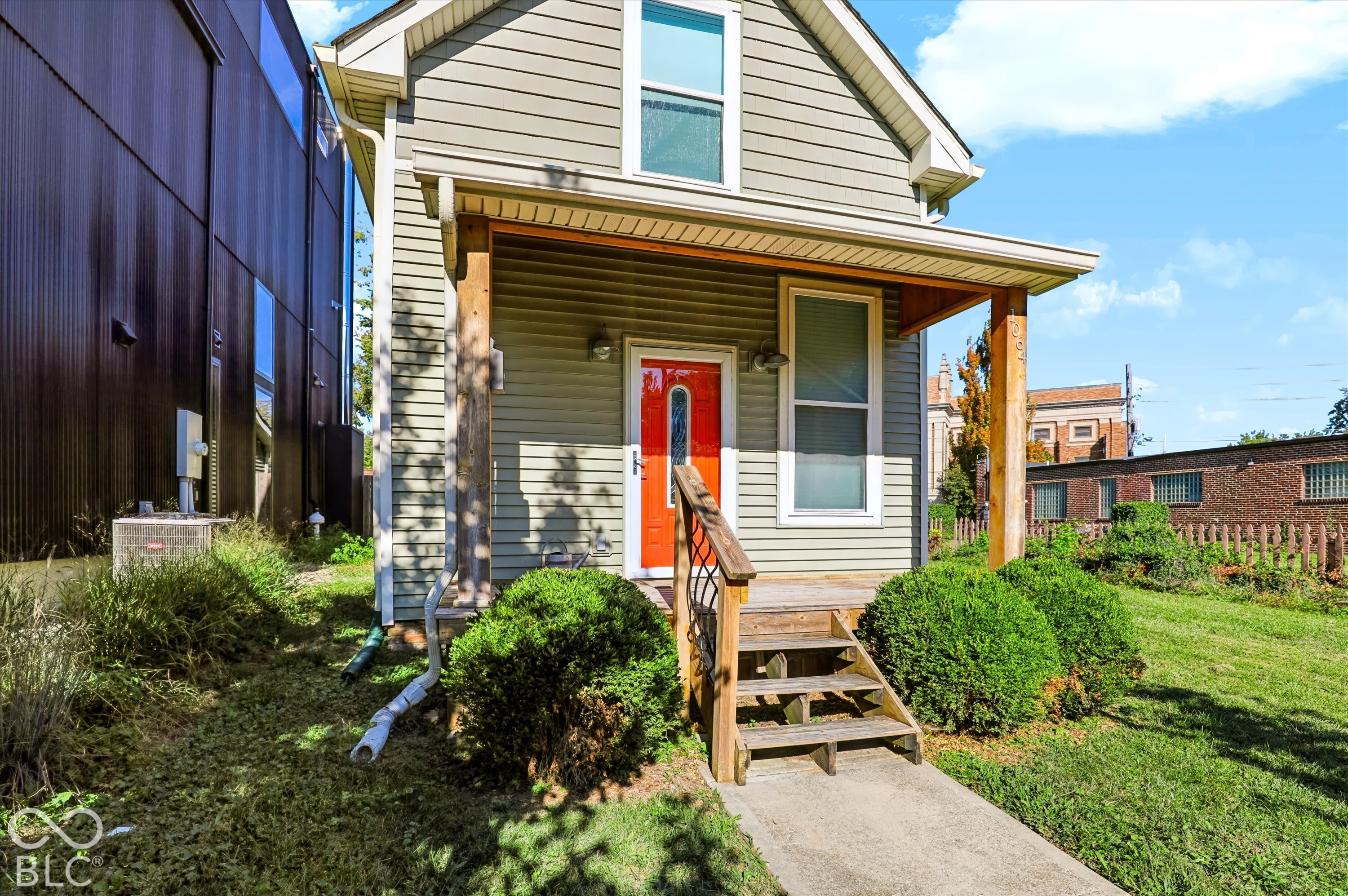 1064 Hosbrook, Indianapolis, IN, 46203 photo 4 of 62