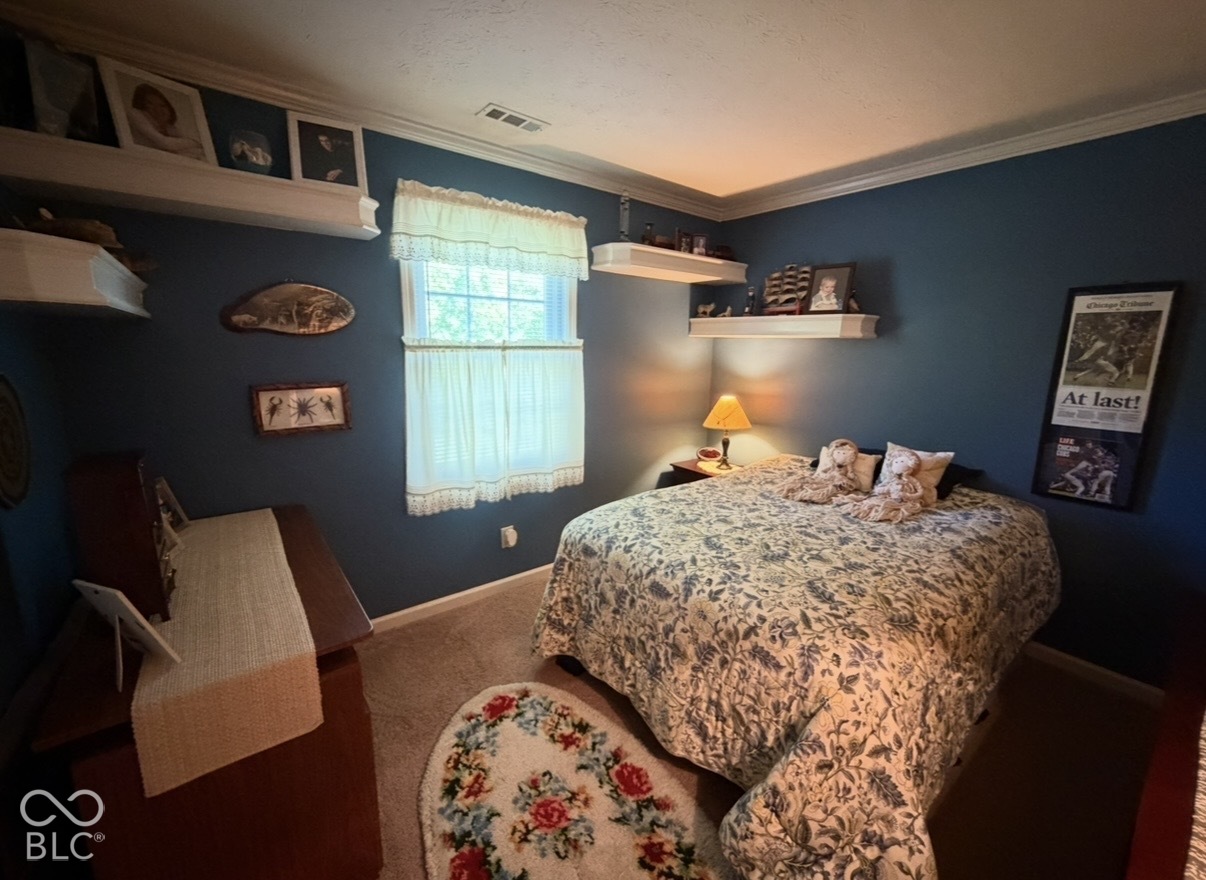 5640 Mead Drive, Indianapolis, IN, 46220 photo 4 of 16