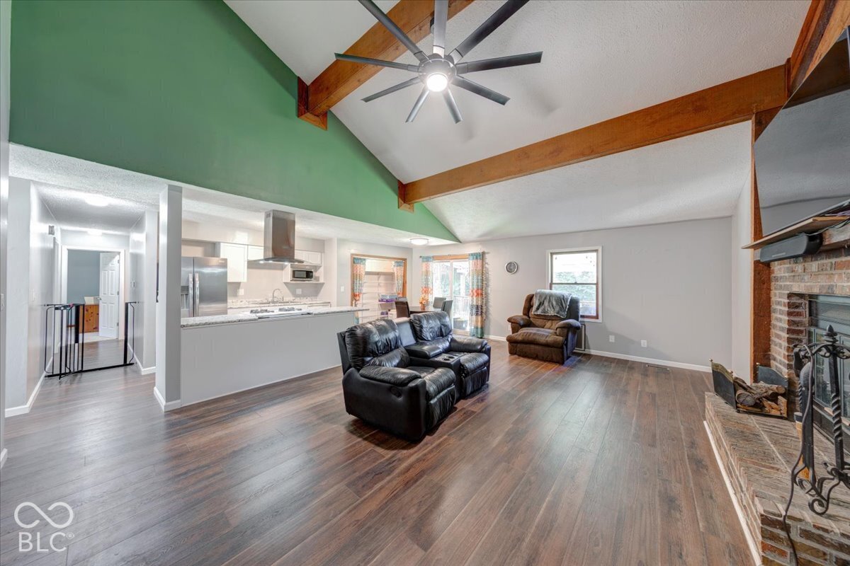 7950 Ridgegate West Drive, Indianapolis, IN, 46268 photo 4 of 24