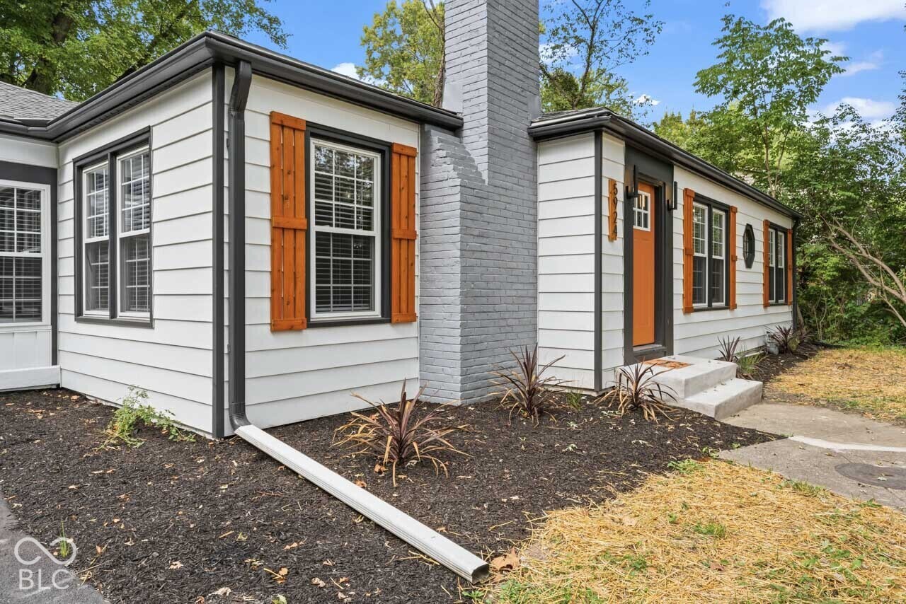 5924 Allisonville, Indianapolis, IN, 46220 photo 4 of 109