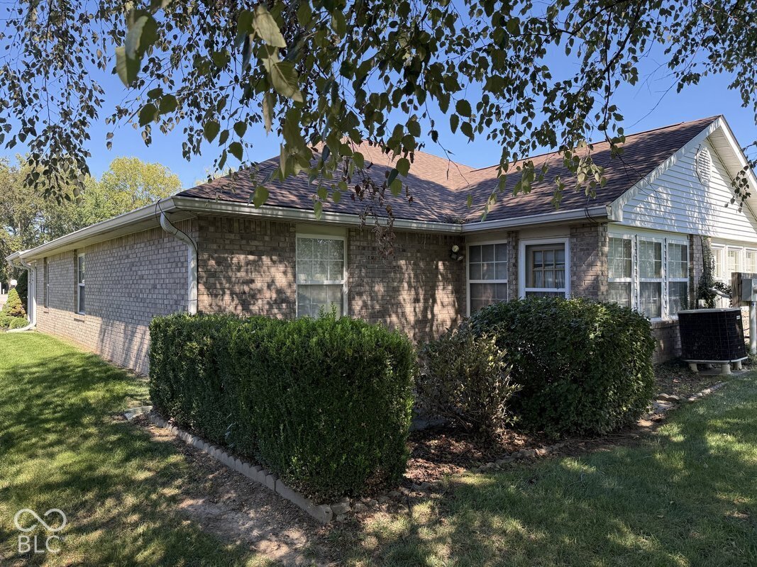 955 Plaza Drive, Martinsville, IN, 46151 photo 4 of 19