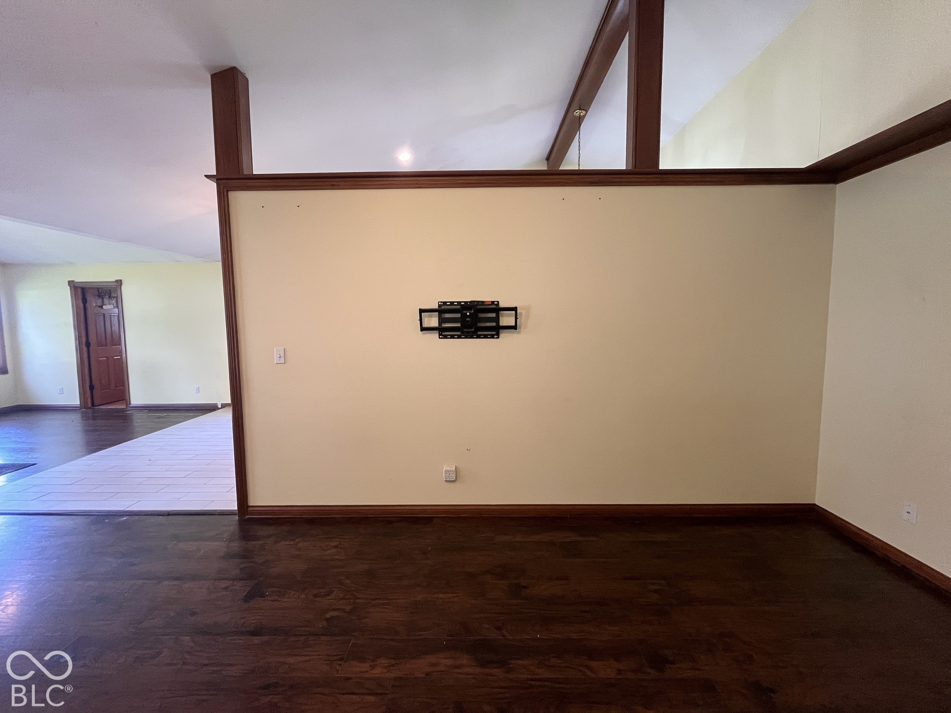 6134 Sloan Valley, Columbus, IN, 47203 photo 4 of 31