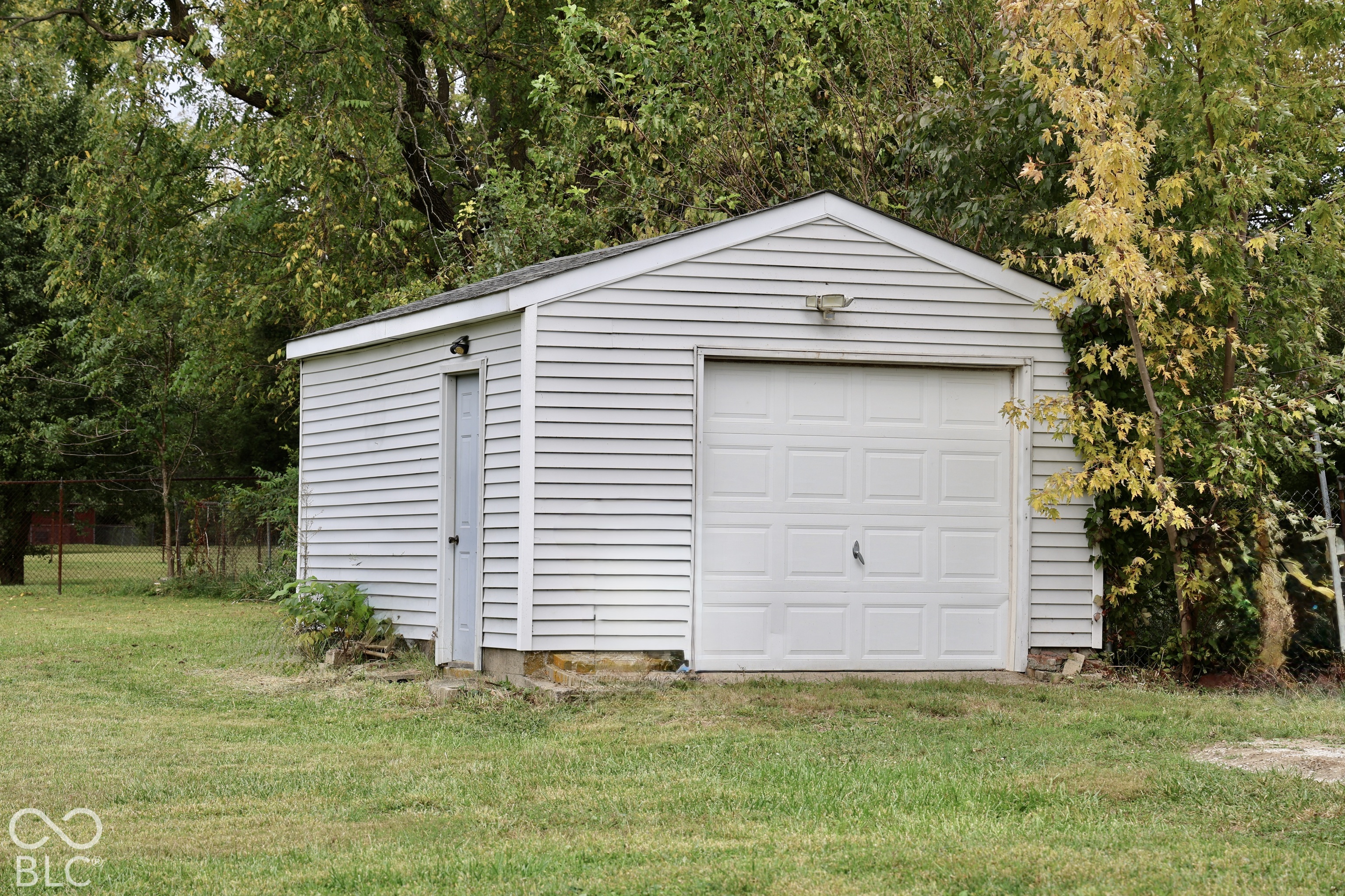 7514 E Woodlawn Avenue, Indianapolis, IN, 46239 photo 4 of 7