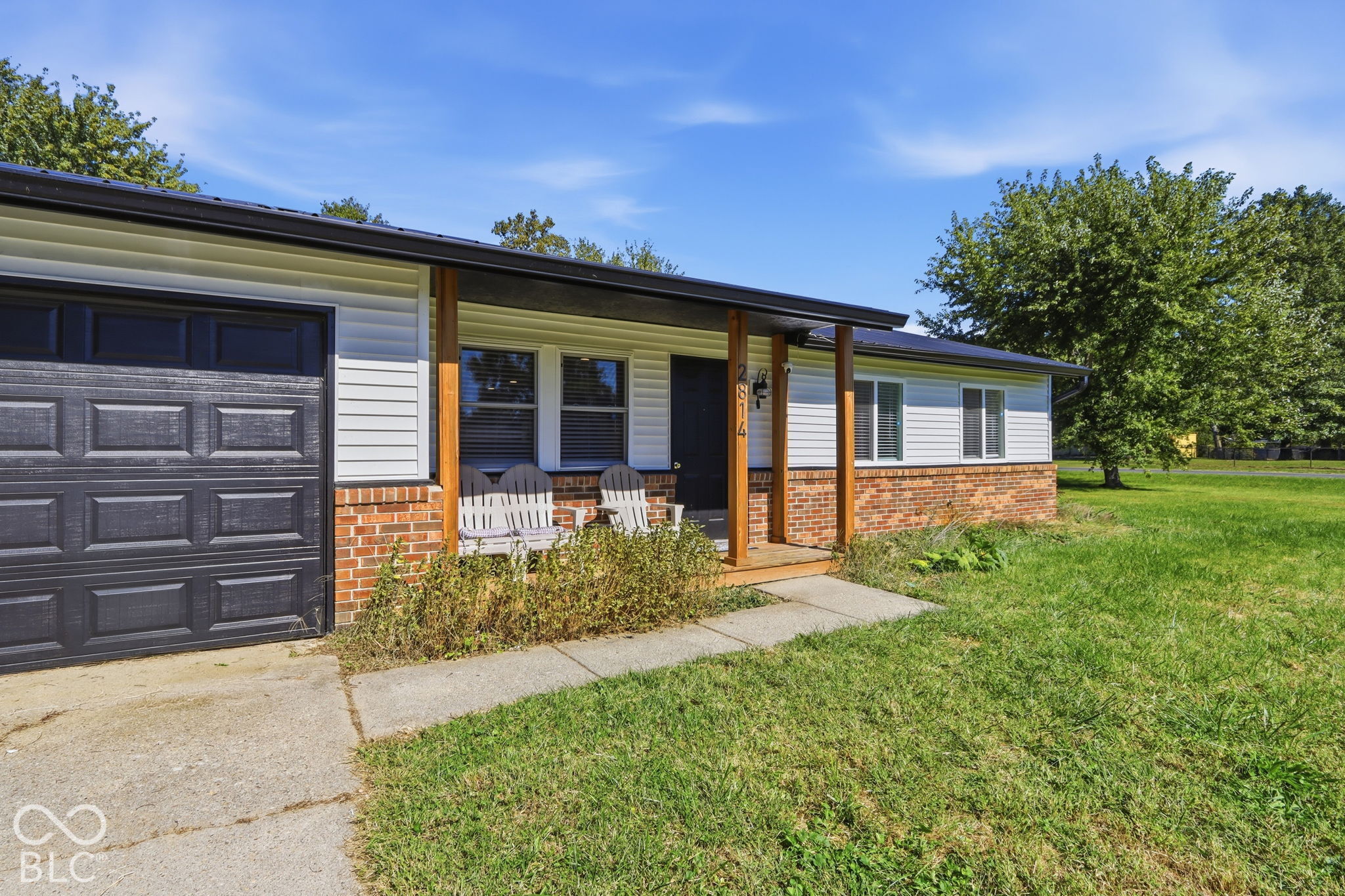2814 W Walnut Drive, Greenfield, IN, 46140 photo 4 of 56