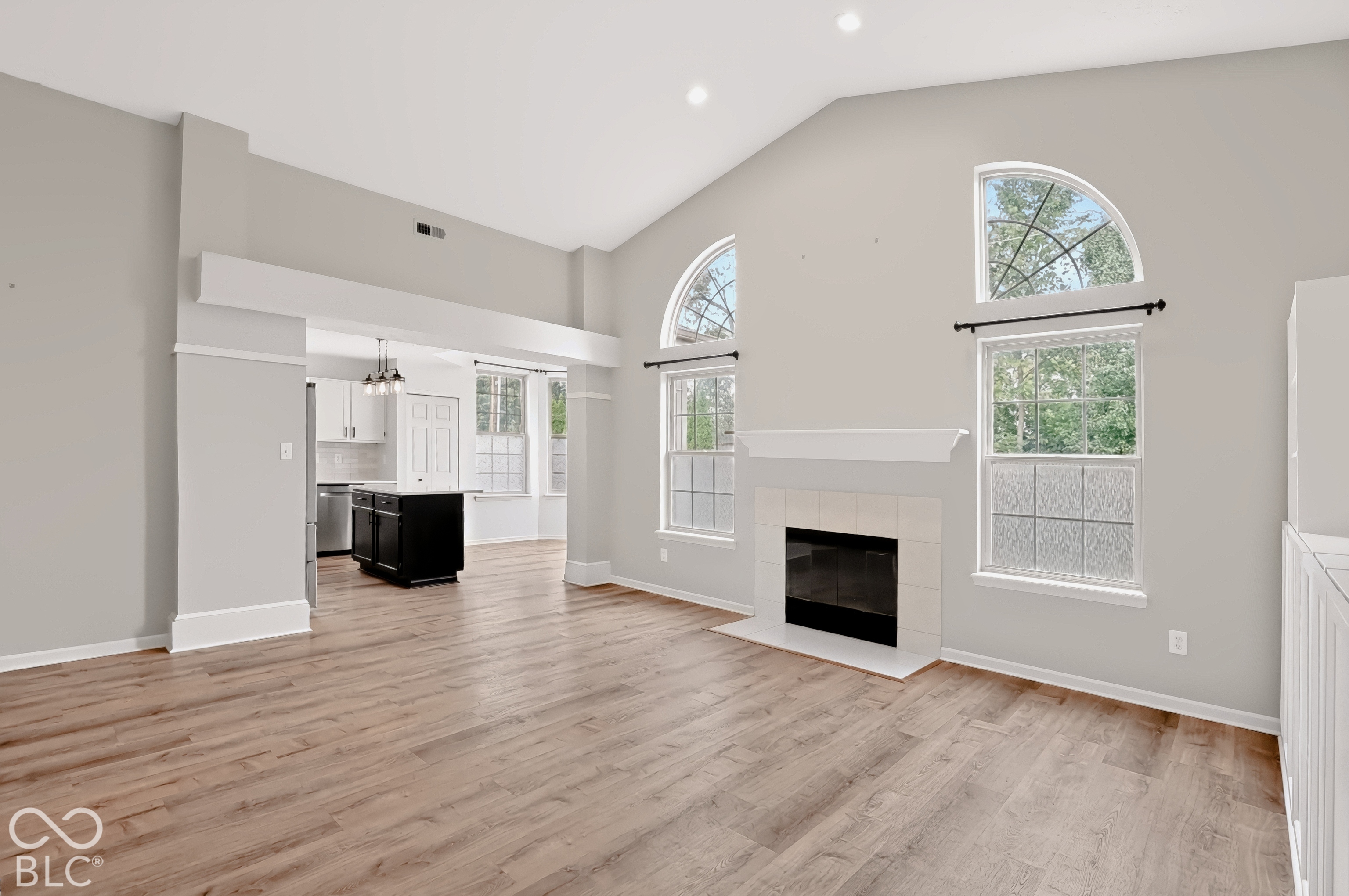 11842 Calzia Lane, Indianapolis, IN, 46229 photo 4 of 21