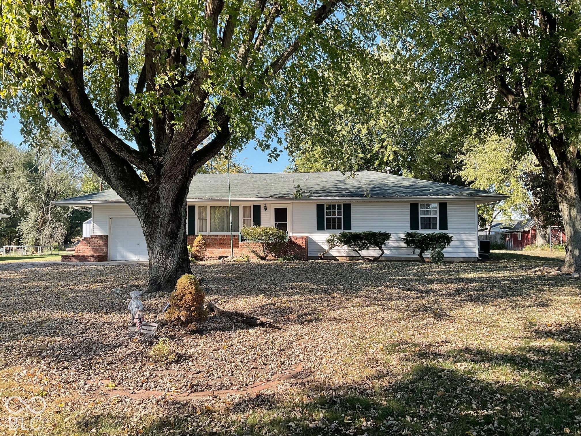 10191 S US Highway 41, Rosedale, IN, 47874 photo 4 of 40